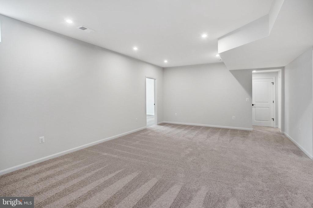 236 CAMWOOD COURT