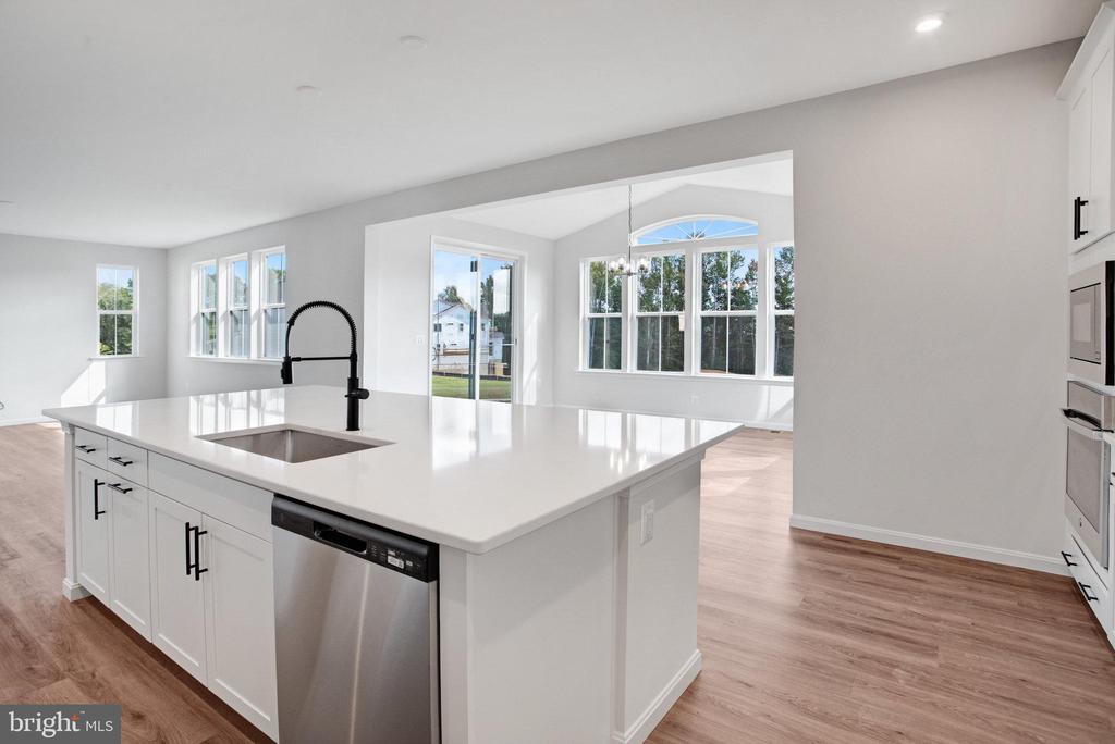 236 CAMWOOD COURT