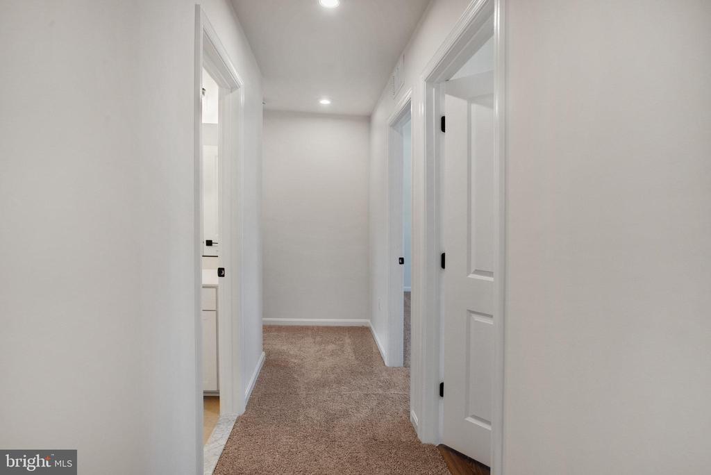 236 CAMWOOD COURT