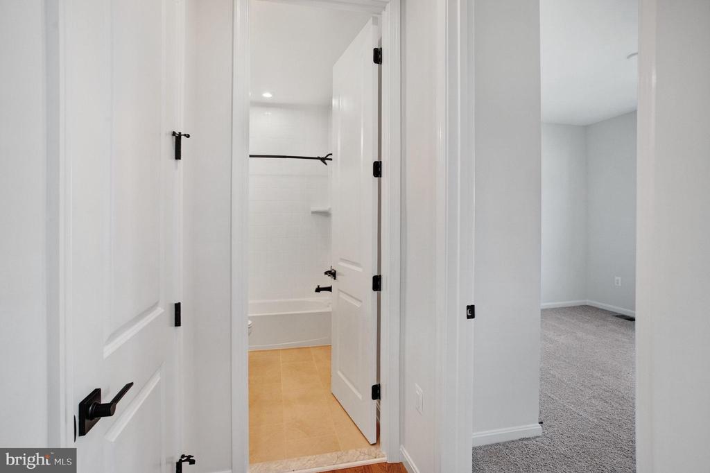 236 CAMWOOD COURT