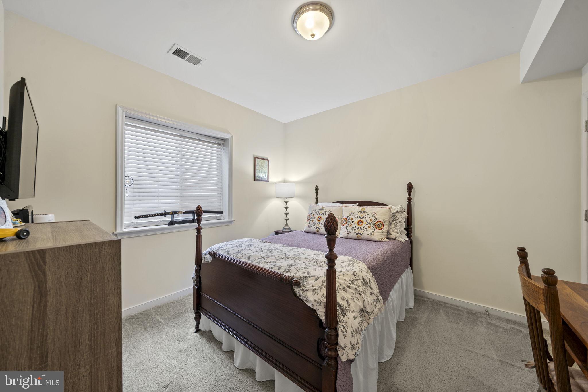 135 Poplar Manor Ave