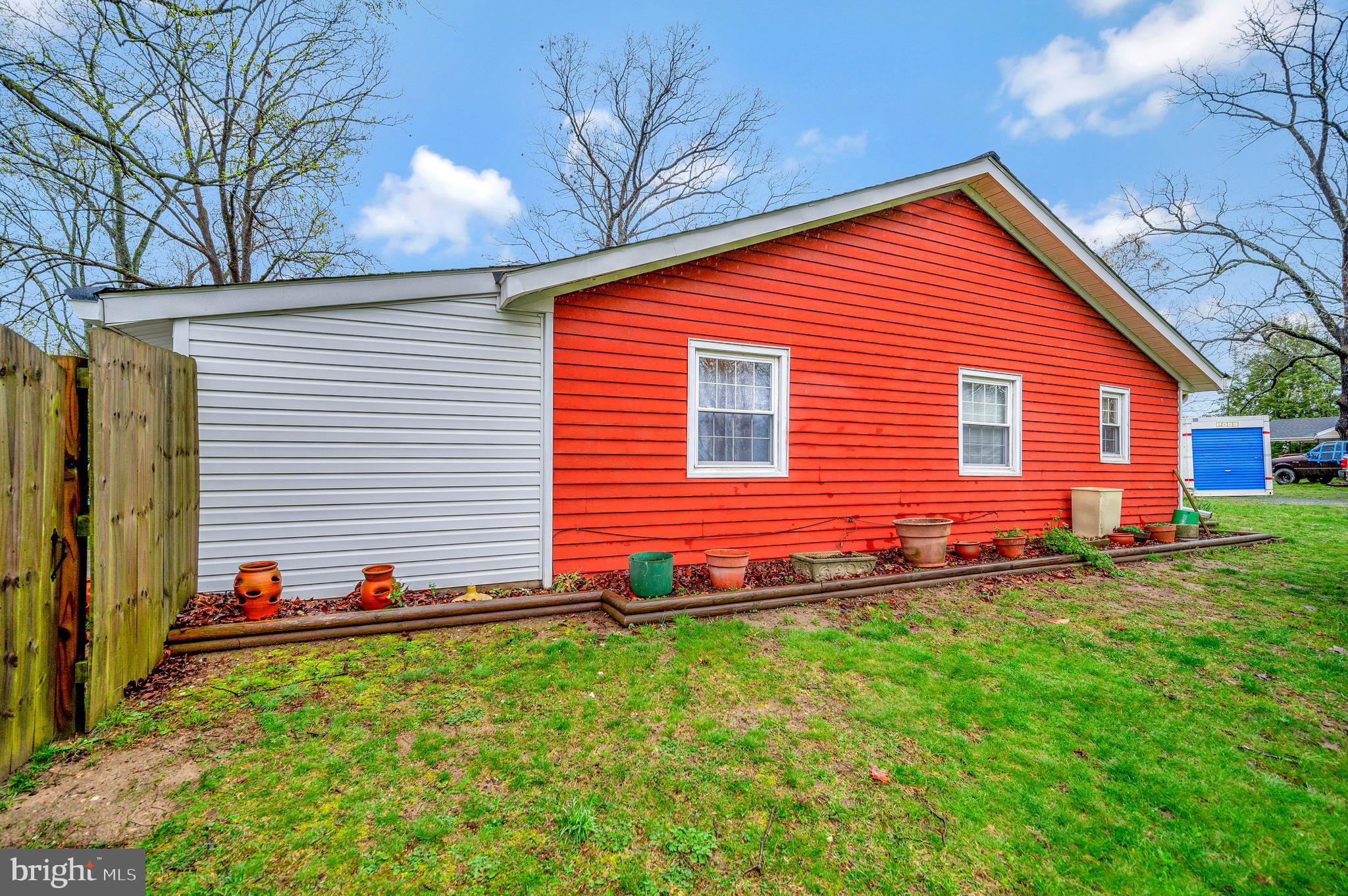 232 Bells Hill Rd