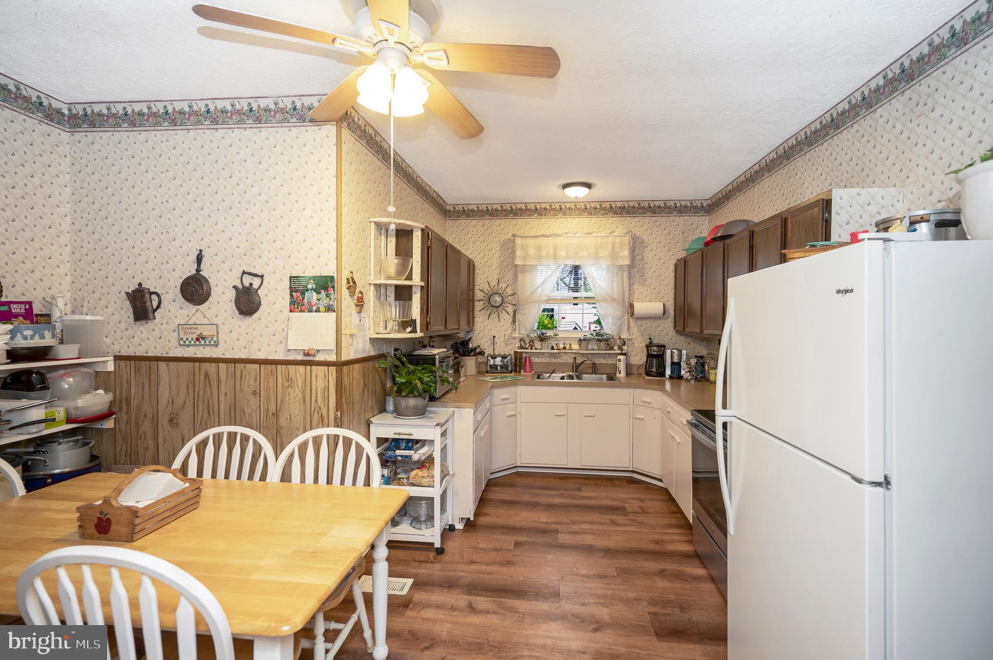 232 Bells Hill Rd