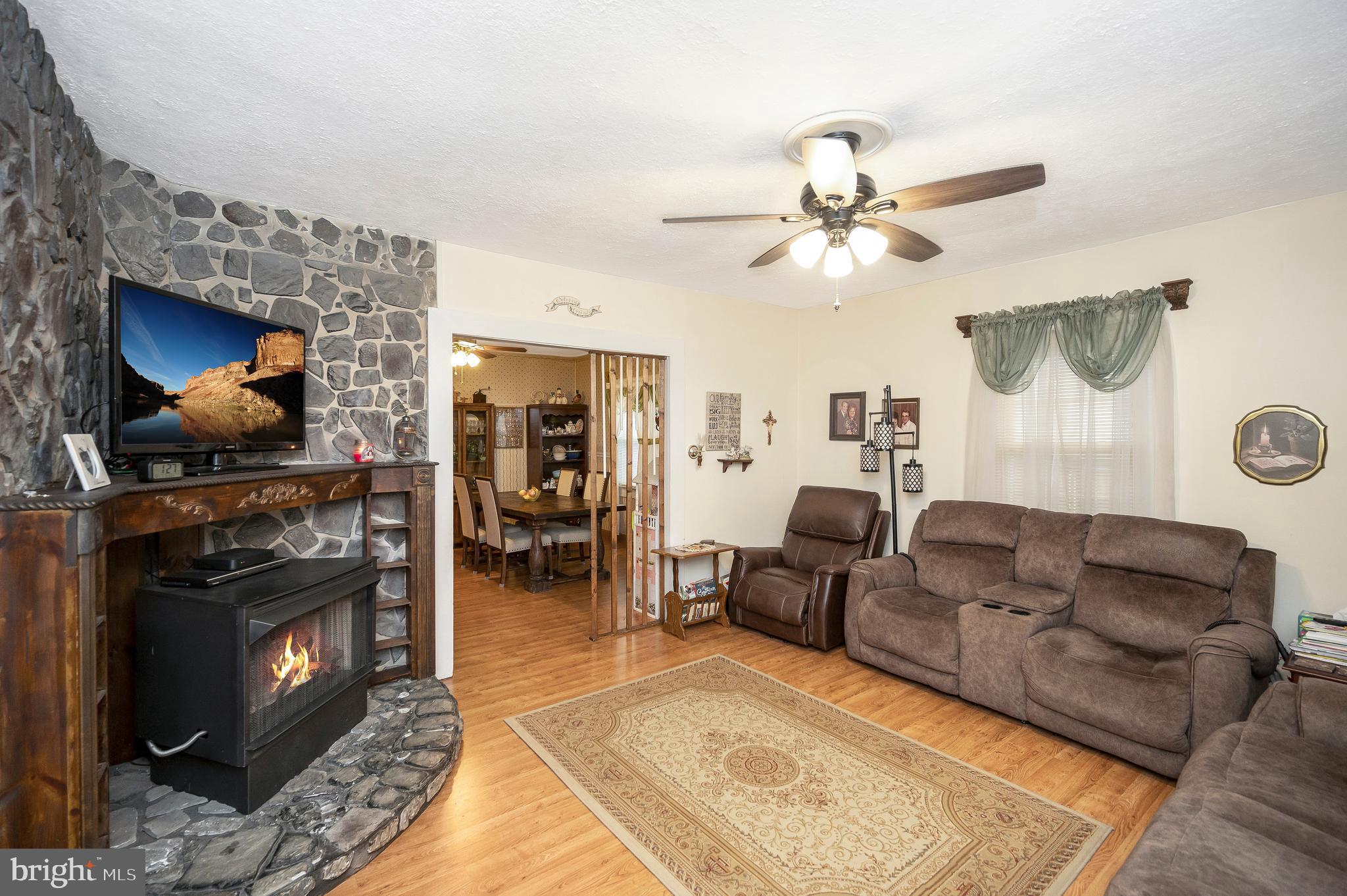 232 Bells Hill Rd