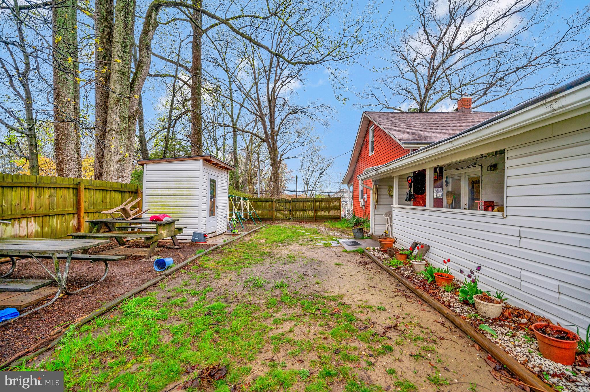 232 Bells Hill Rd