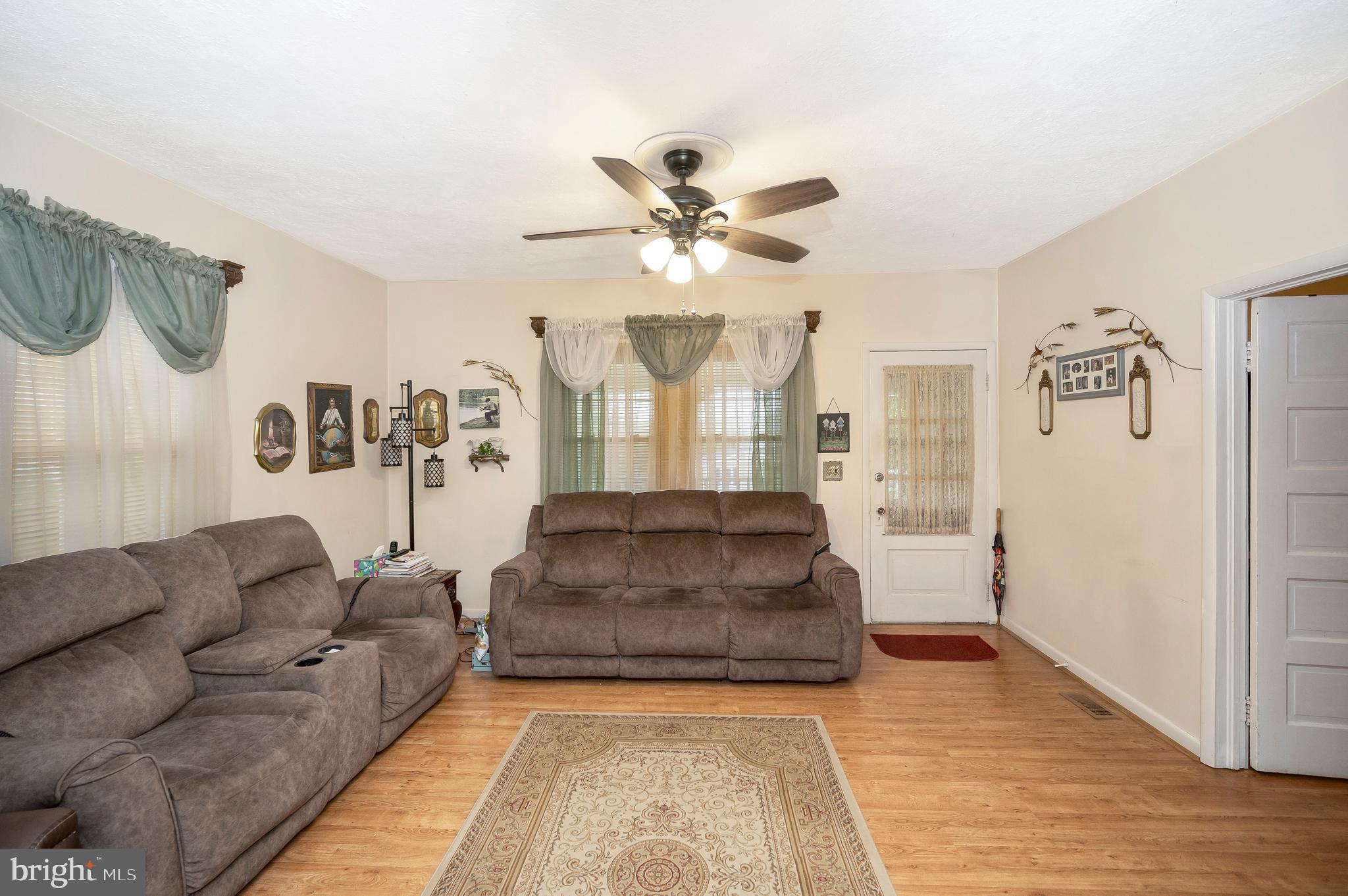 232 Bells Hill Rd