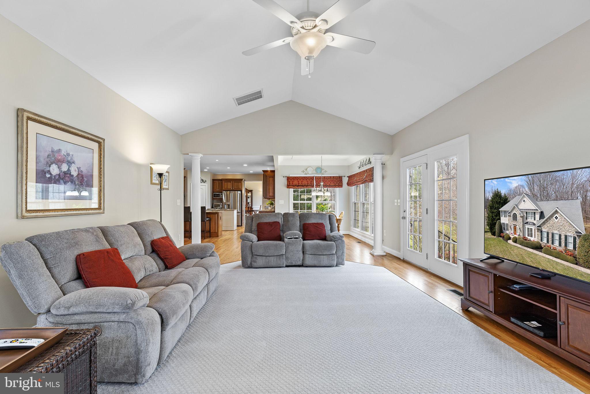 18 Small Bear Ct