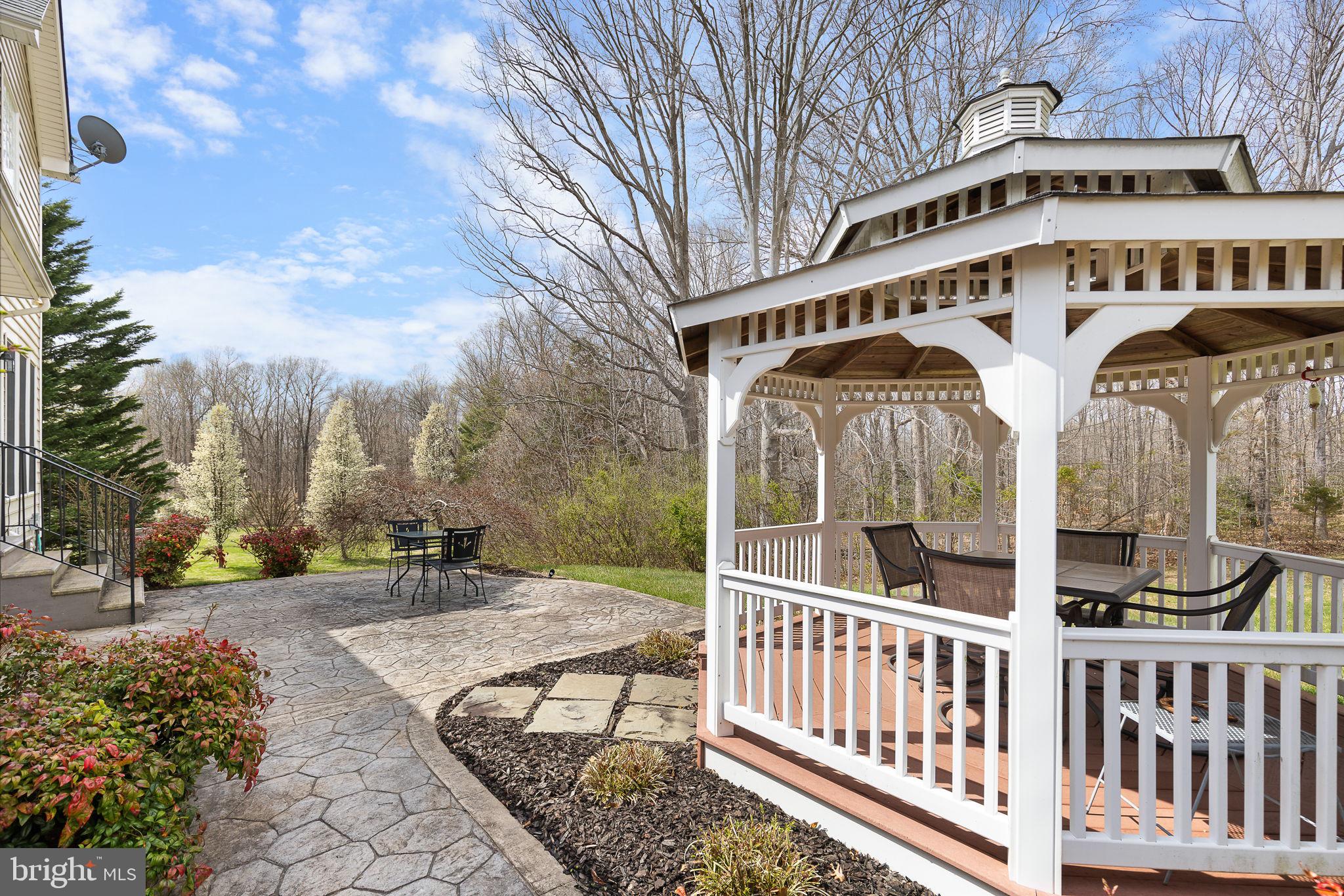 18 Small Bear Ct