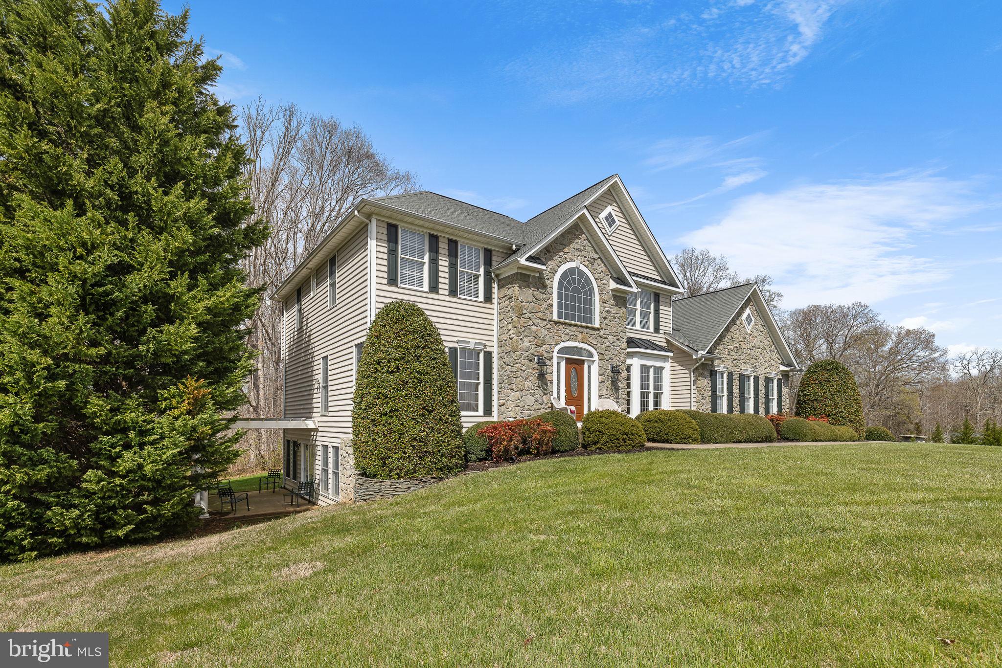 18 Small Bear Ct