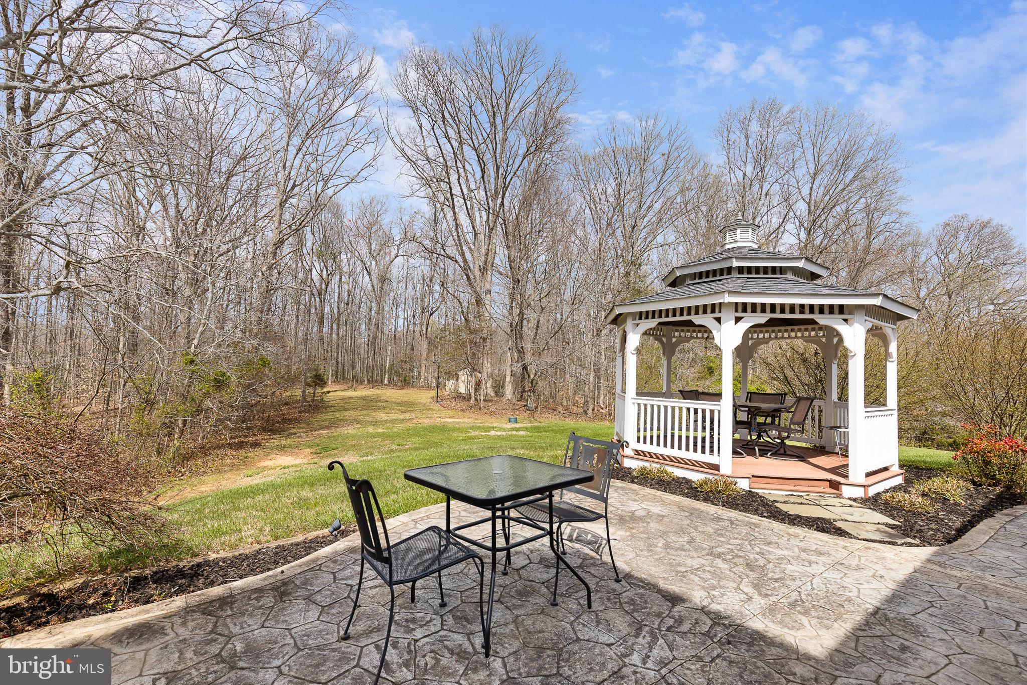 18 Small Bear Ct