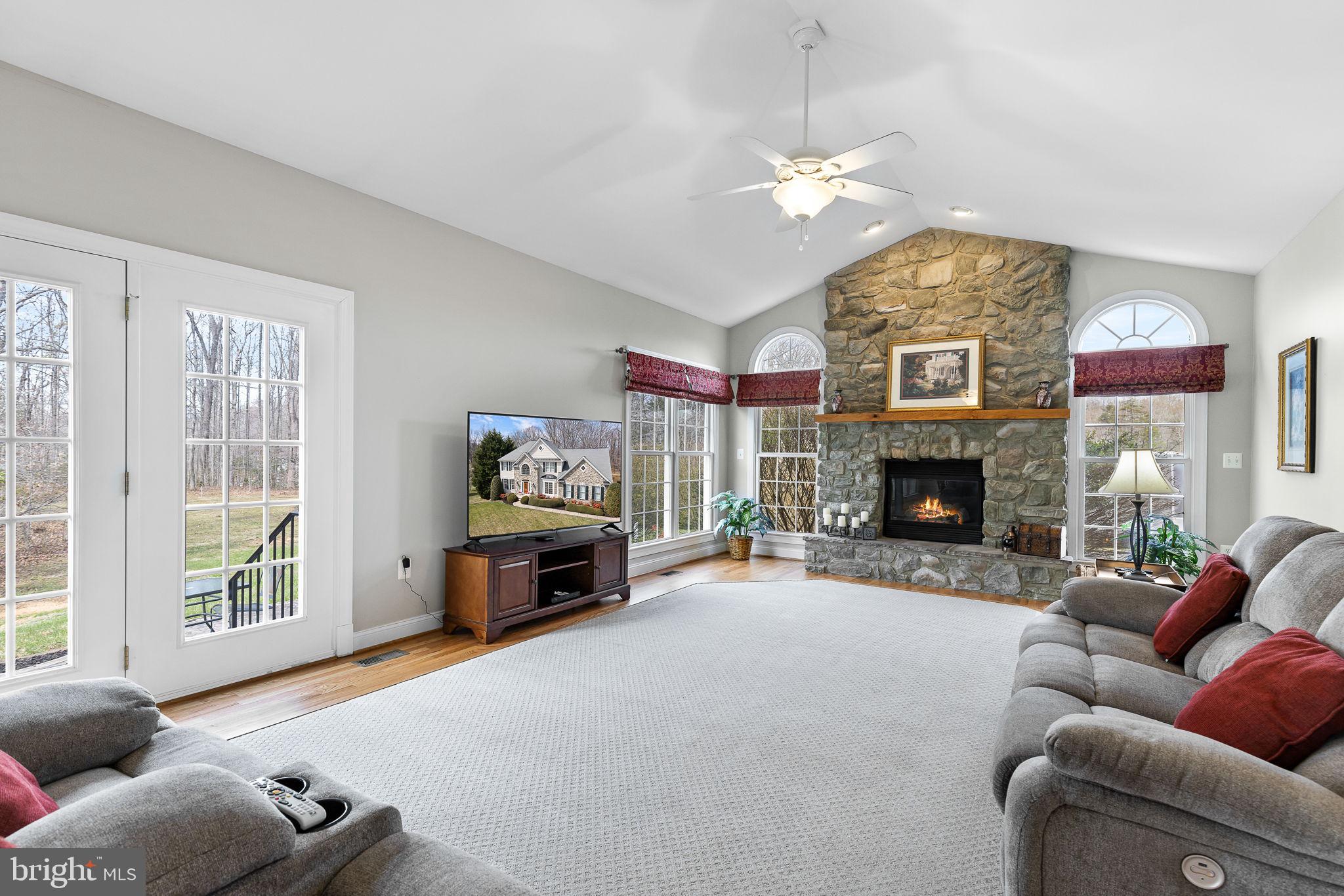 18 Small Bear Ct