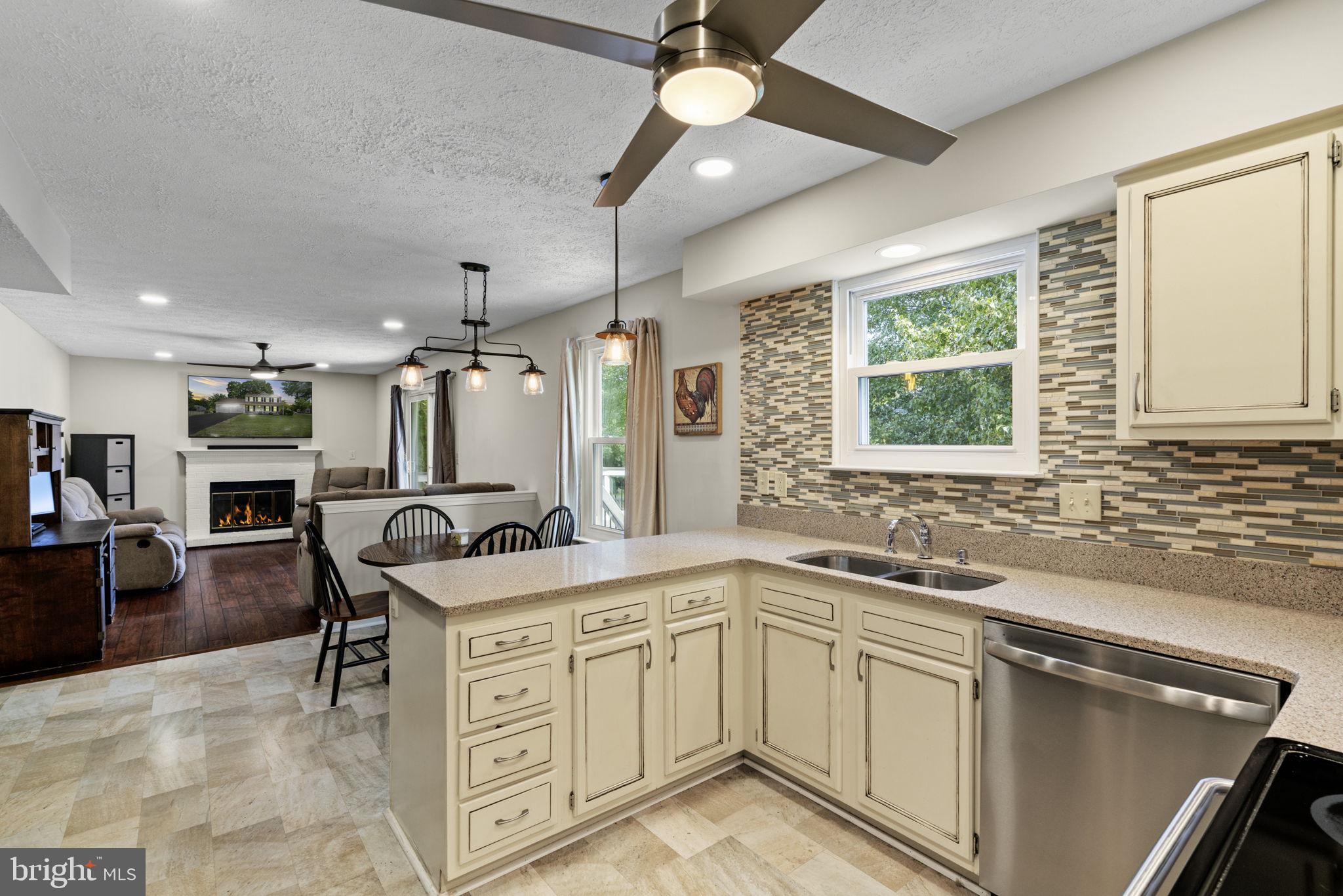 54 Bertram Blvd