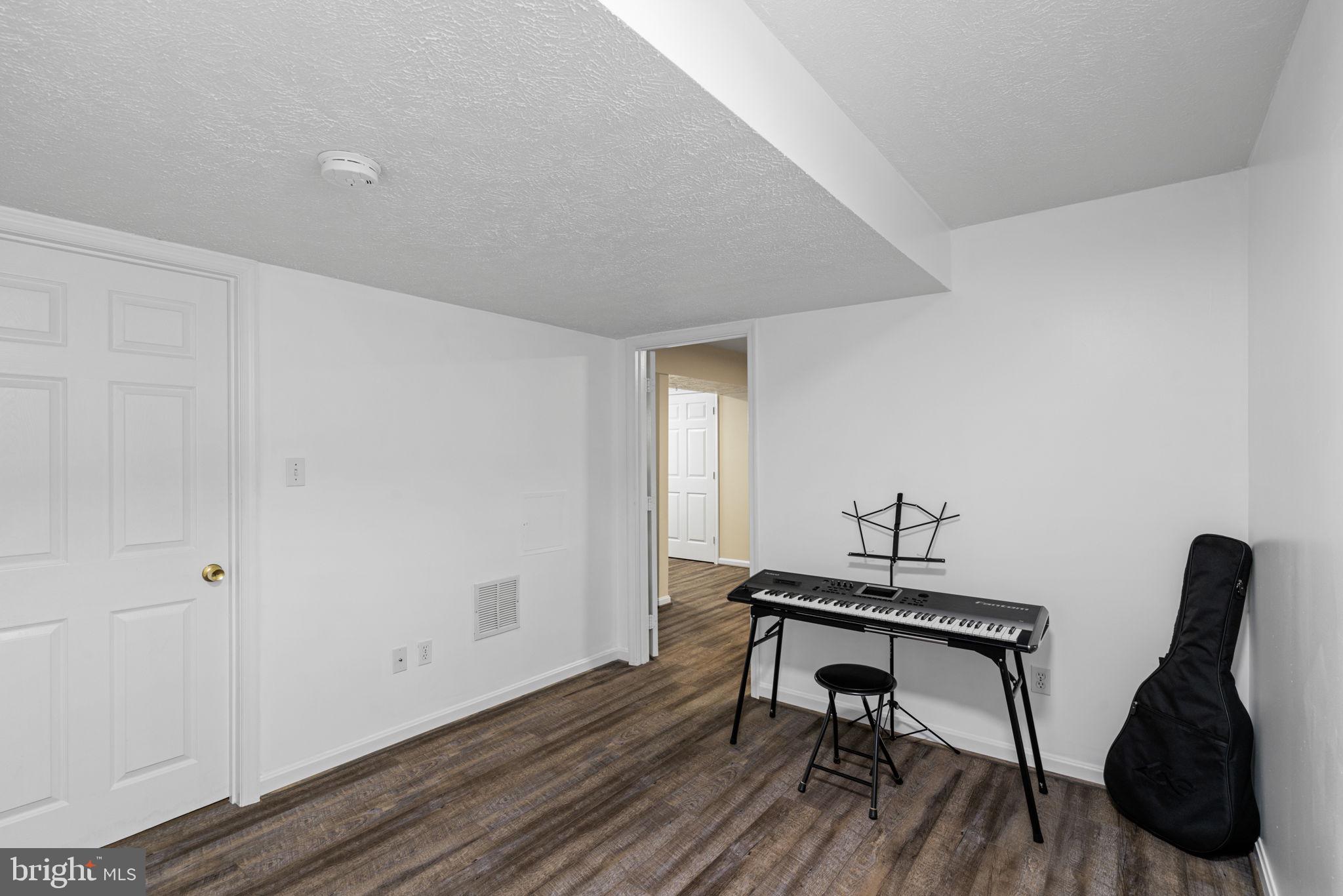 54 Bertram Blvd