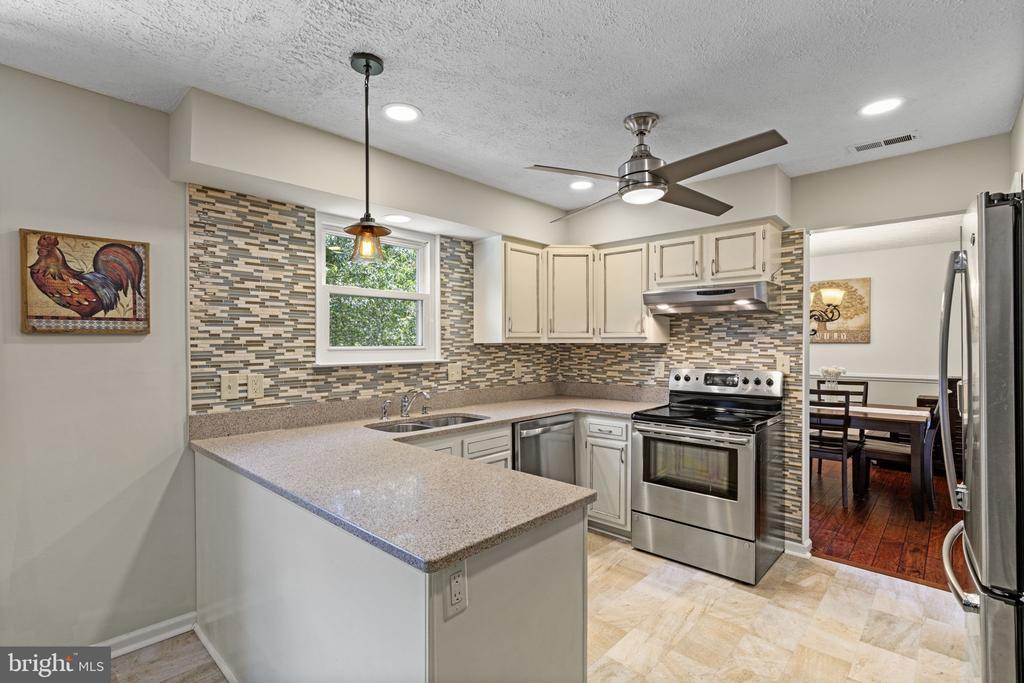 54 Bertram Blvd