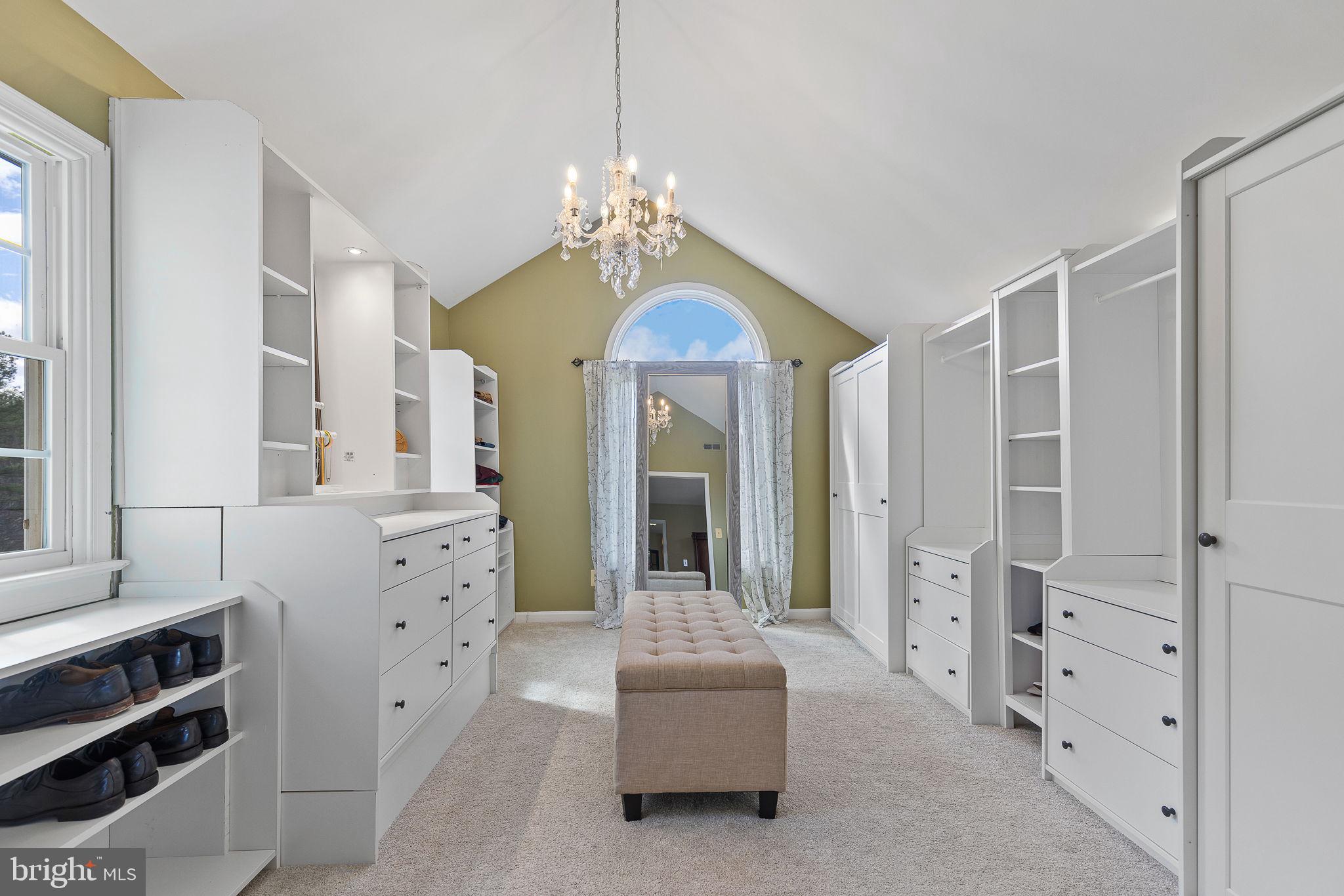 43 Winning Colors Rd