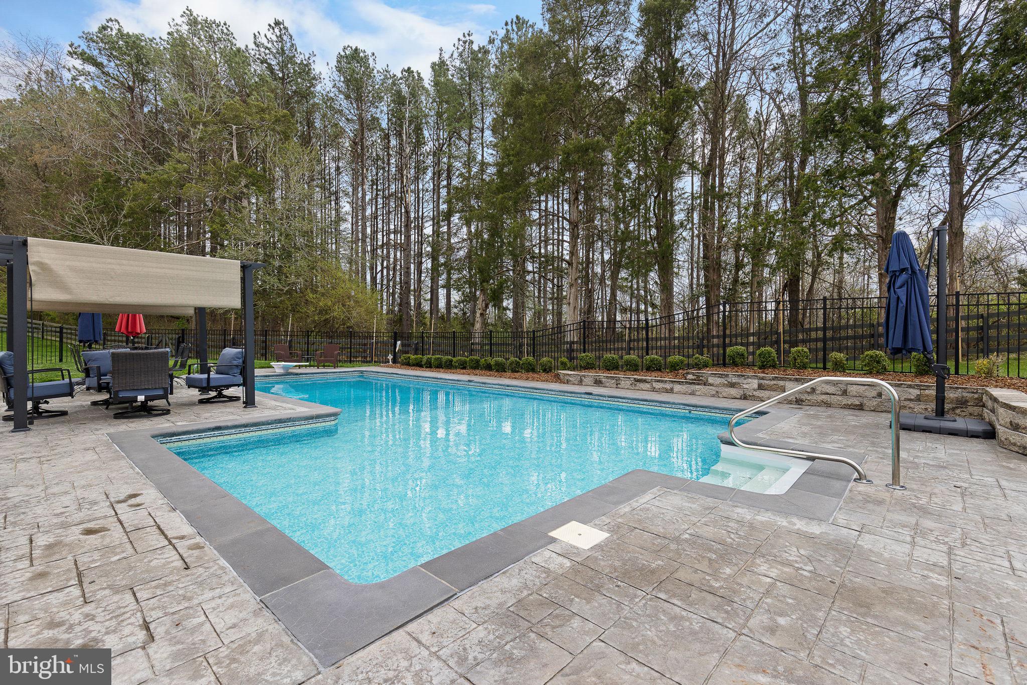 43 Winning Colors Rd