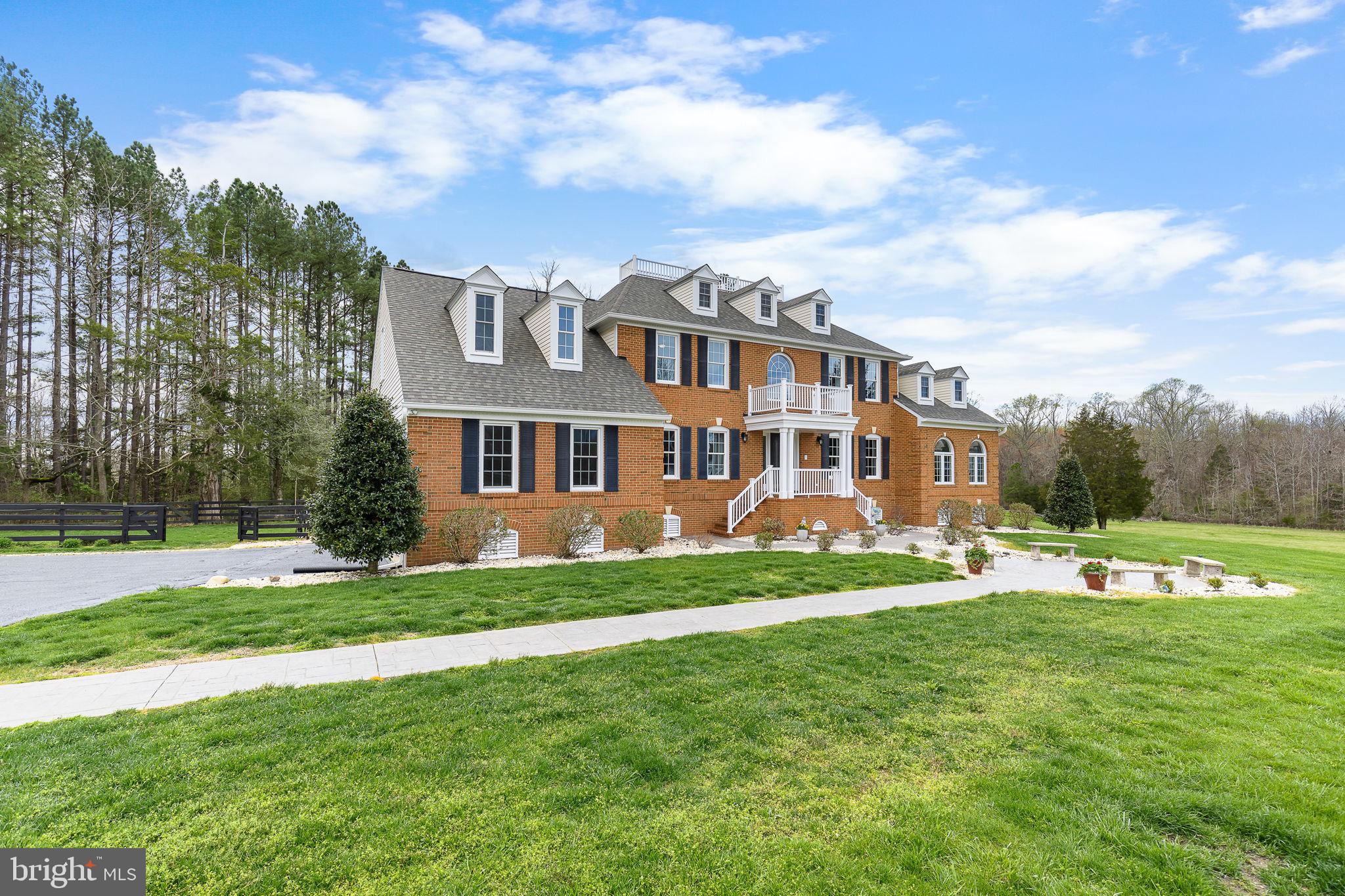 43 Winning Colors Rd