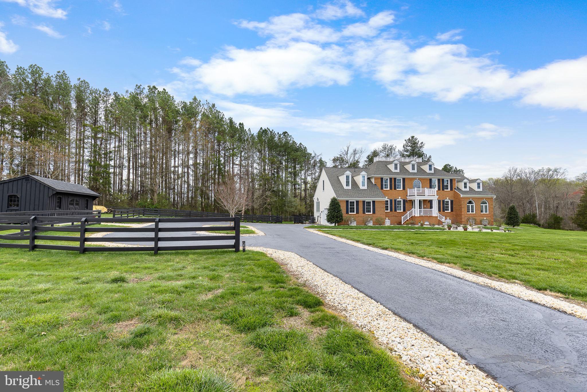 43 Winning Colors Rd