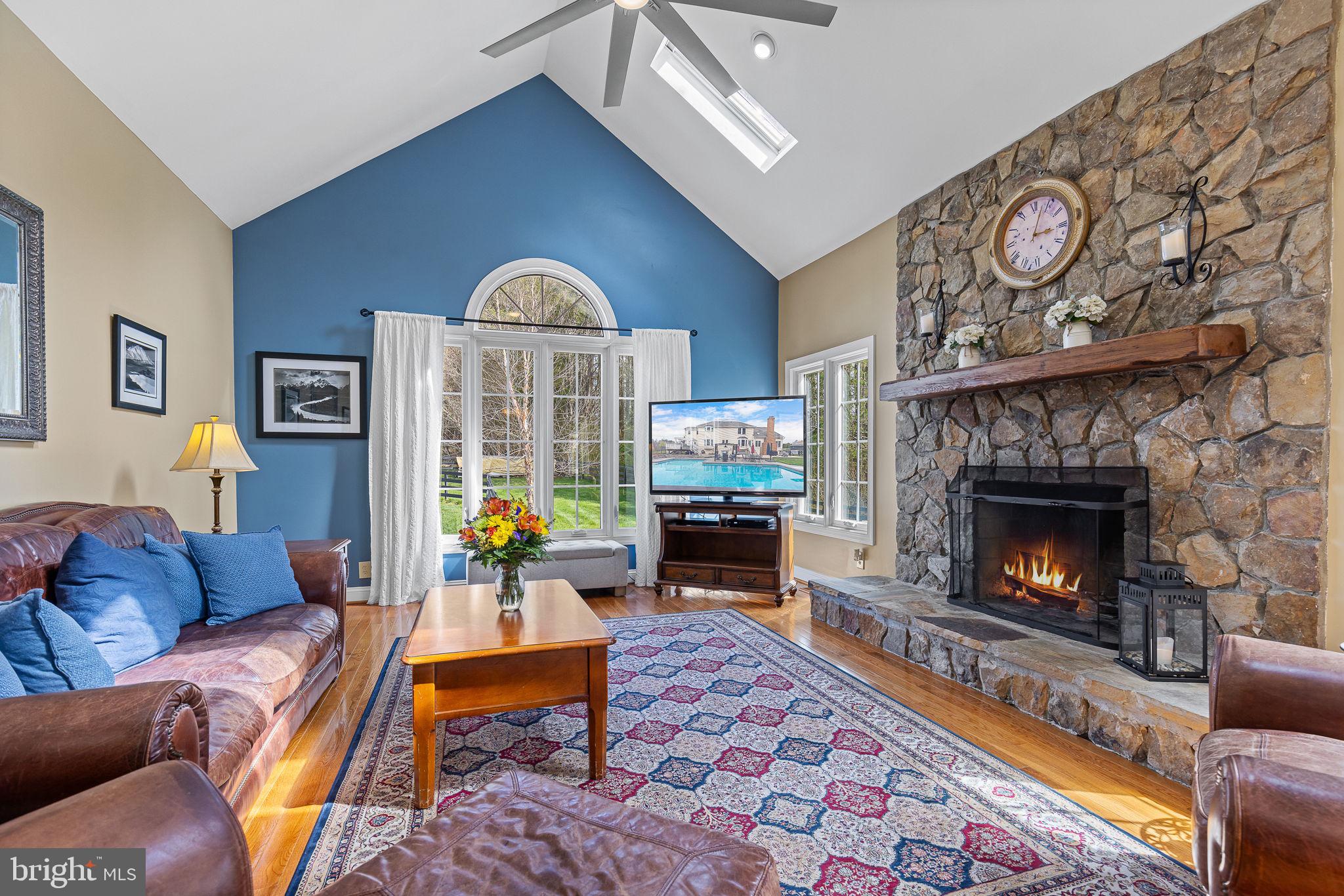 43 Winning Colors Rd