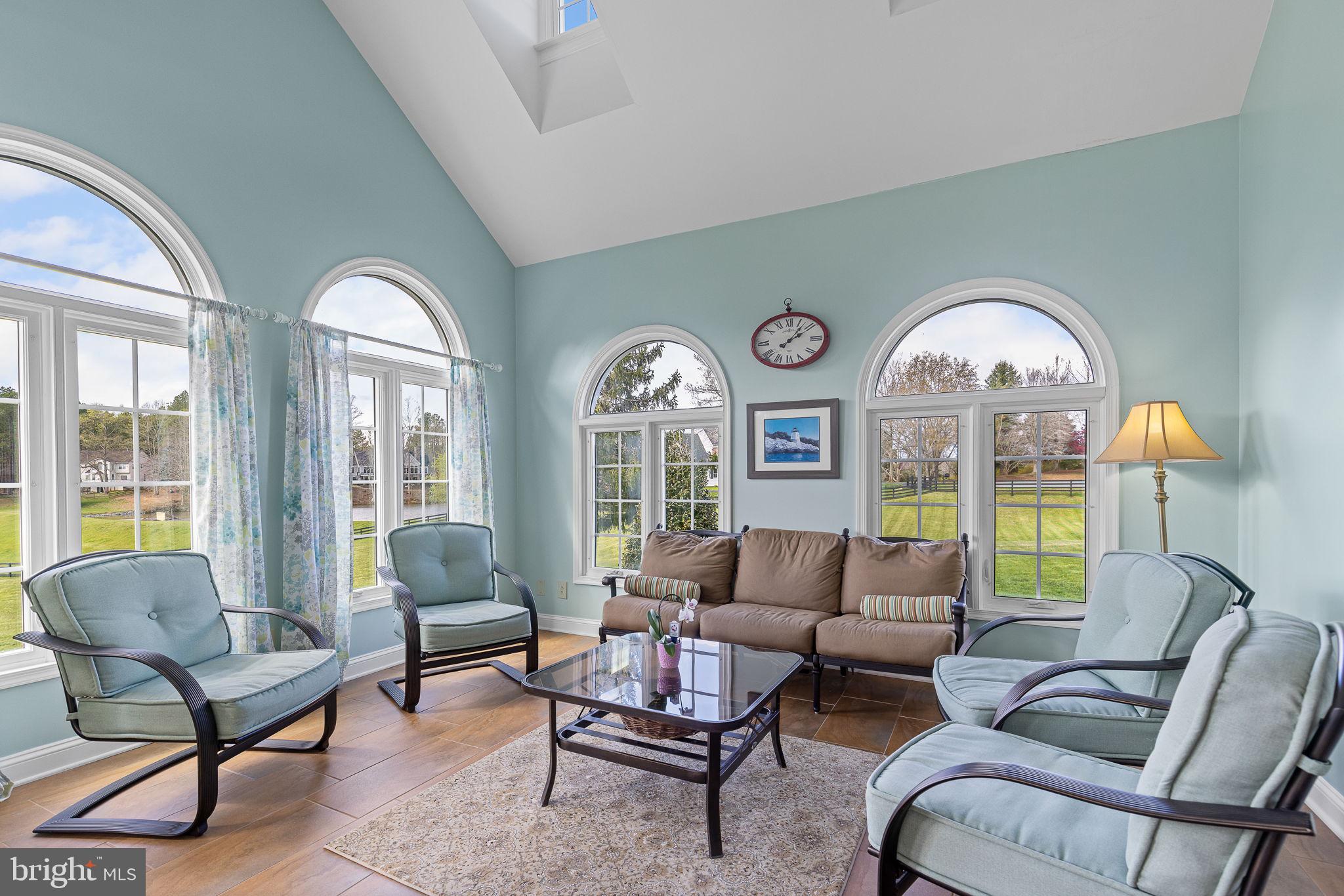 43 Winning Colors Rd