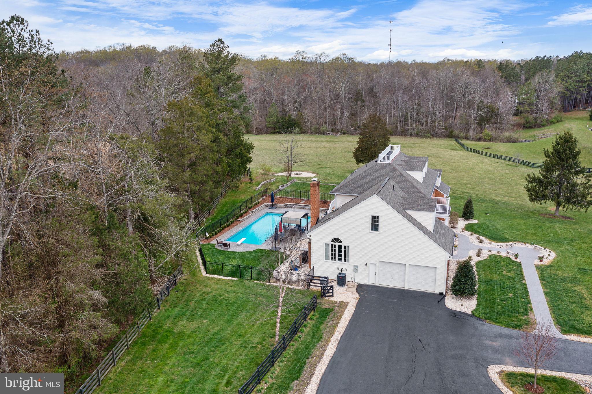 43 Winning Colors Rd