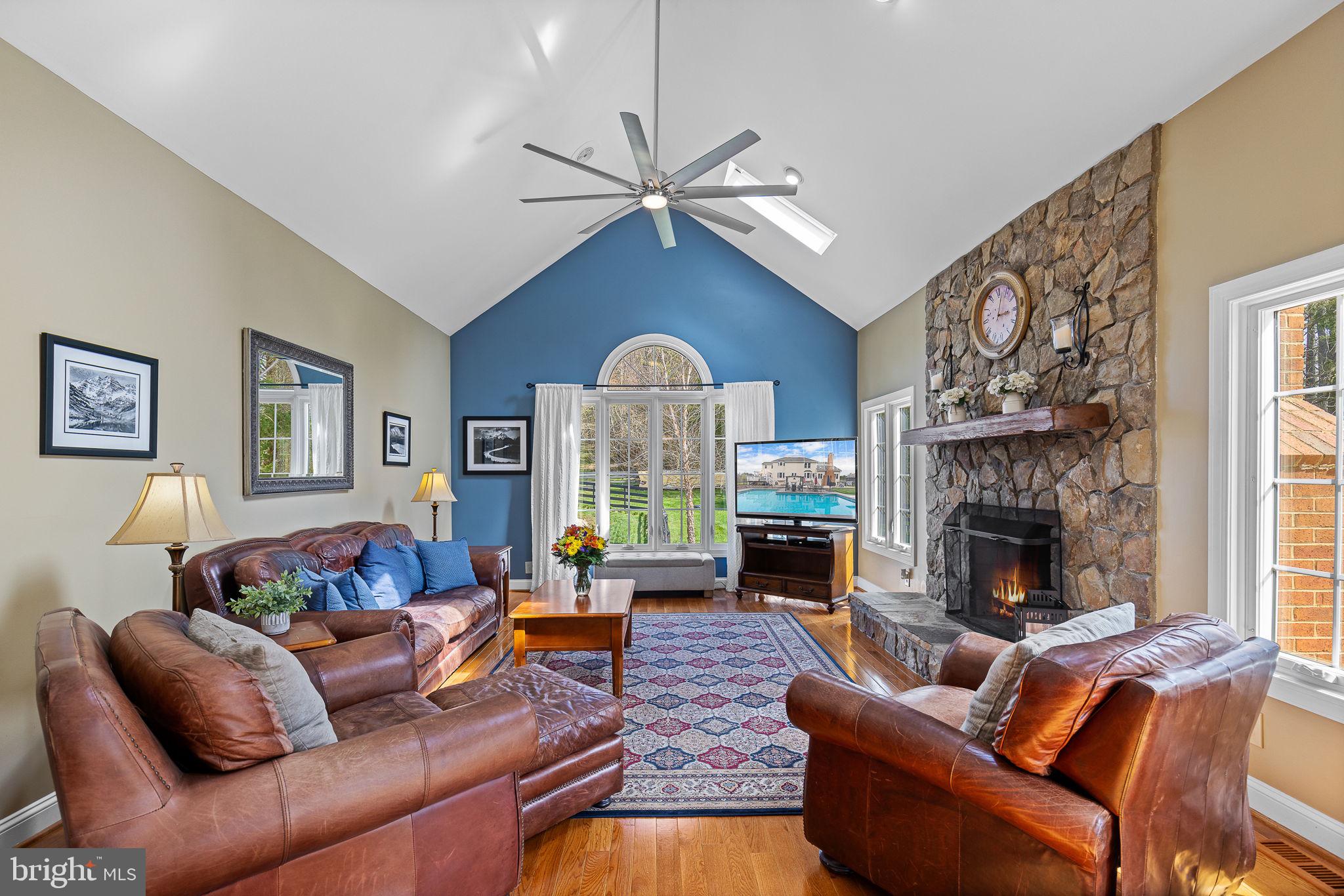 43 Winning Colors Rd