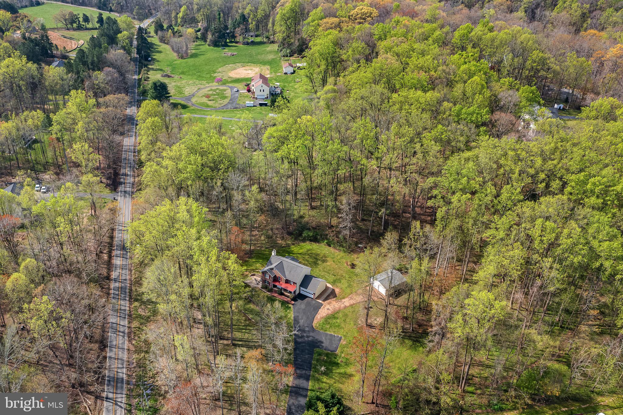 1 Brooke Crest Ln