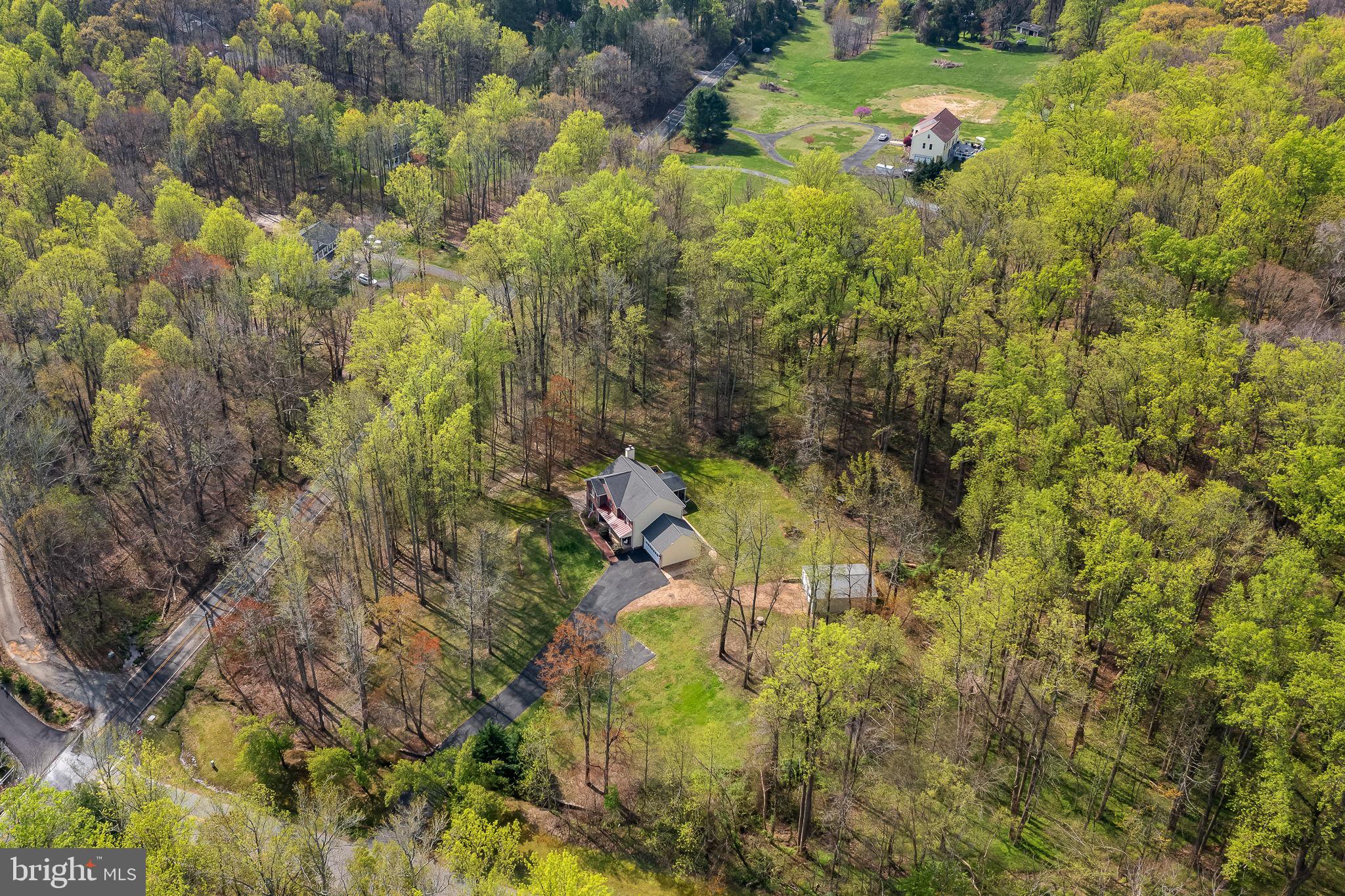 1 Brooke Crest Ln