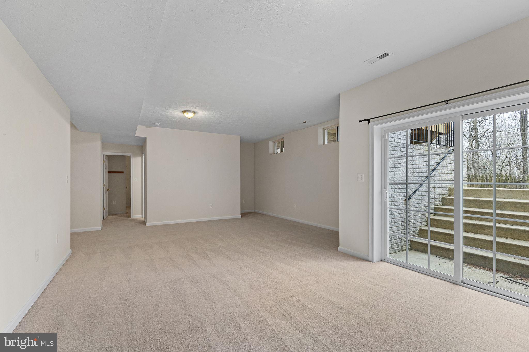 239 Toluca Rd