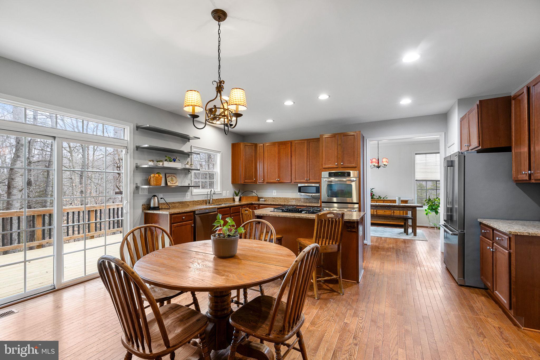 239 Toluca Rd