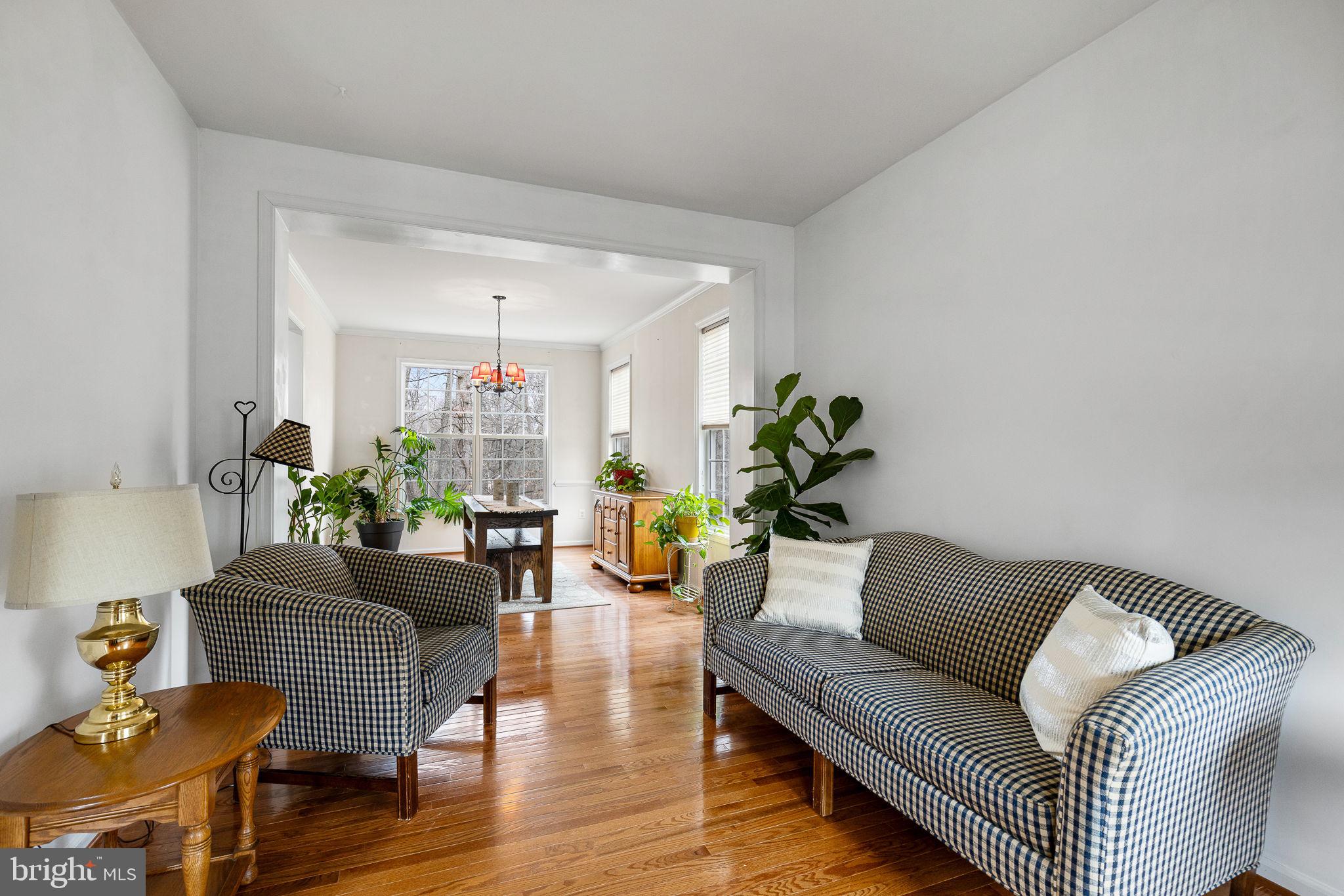 239 Toluca Rd