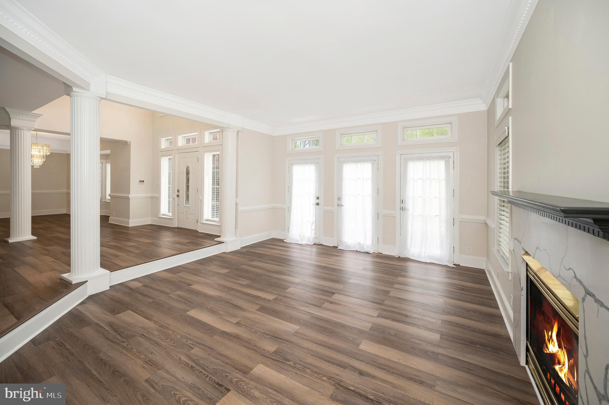 4 Ruffian Dr