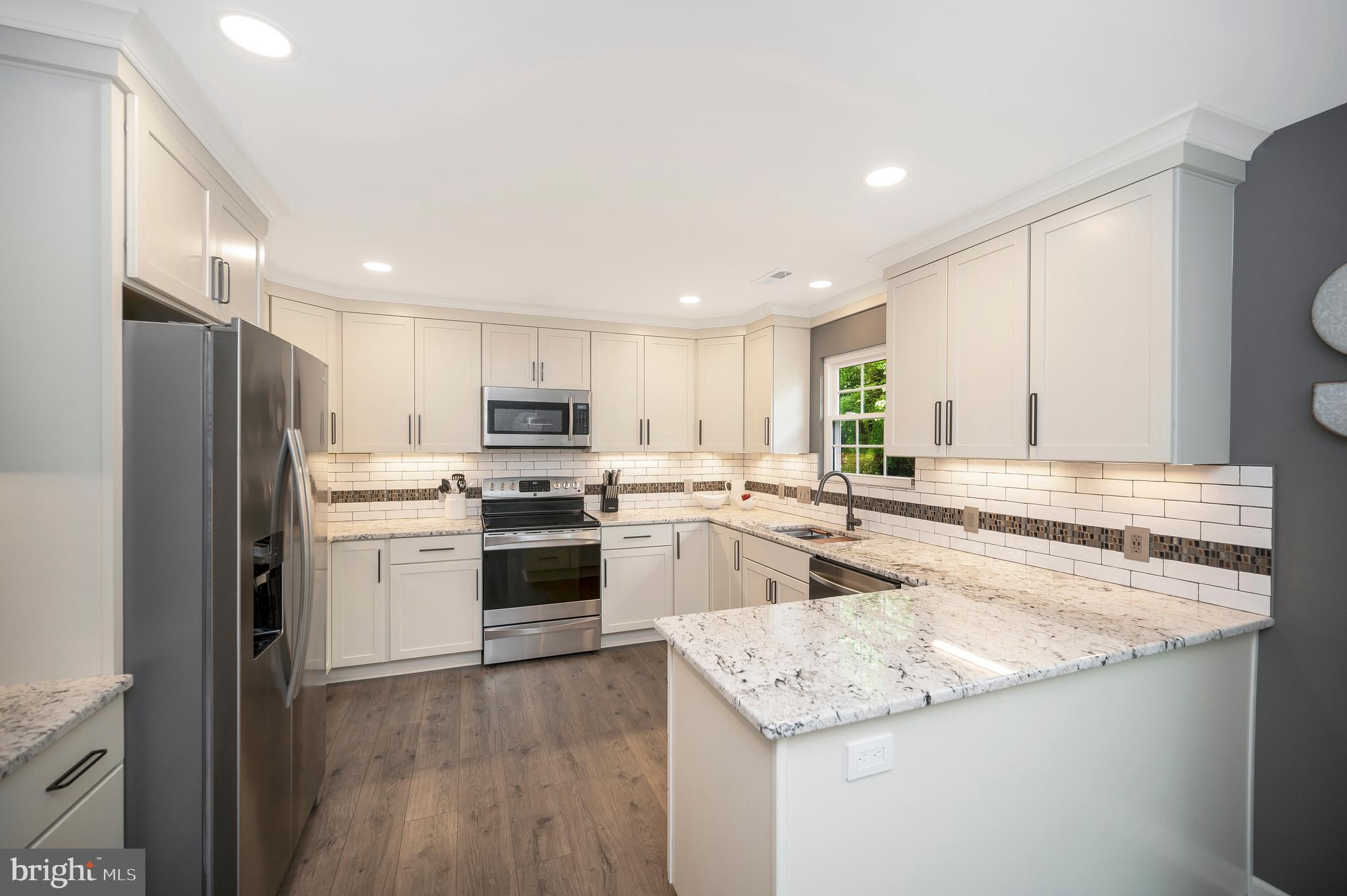 505 Waters Cove Ct