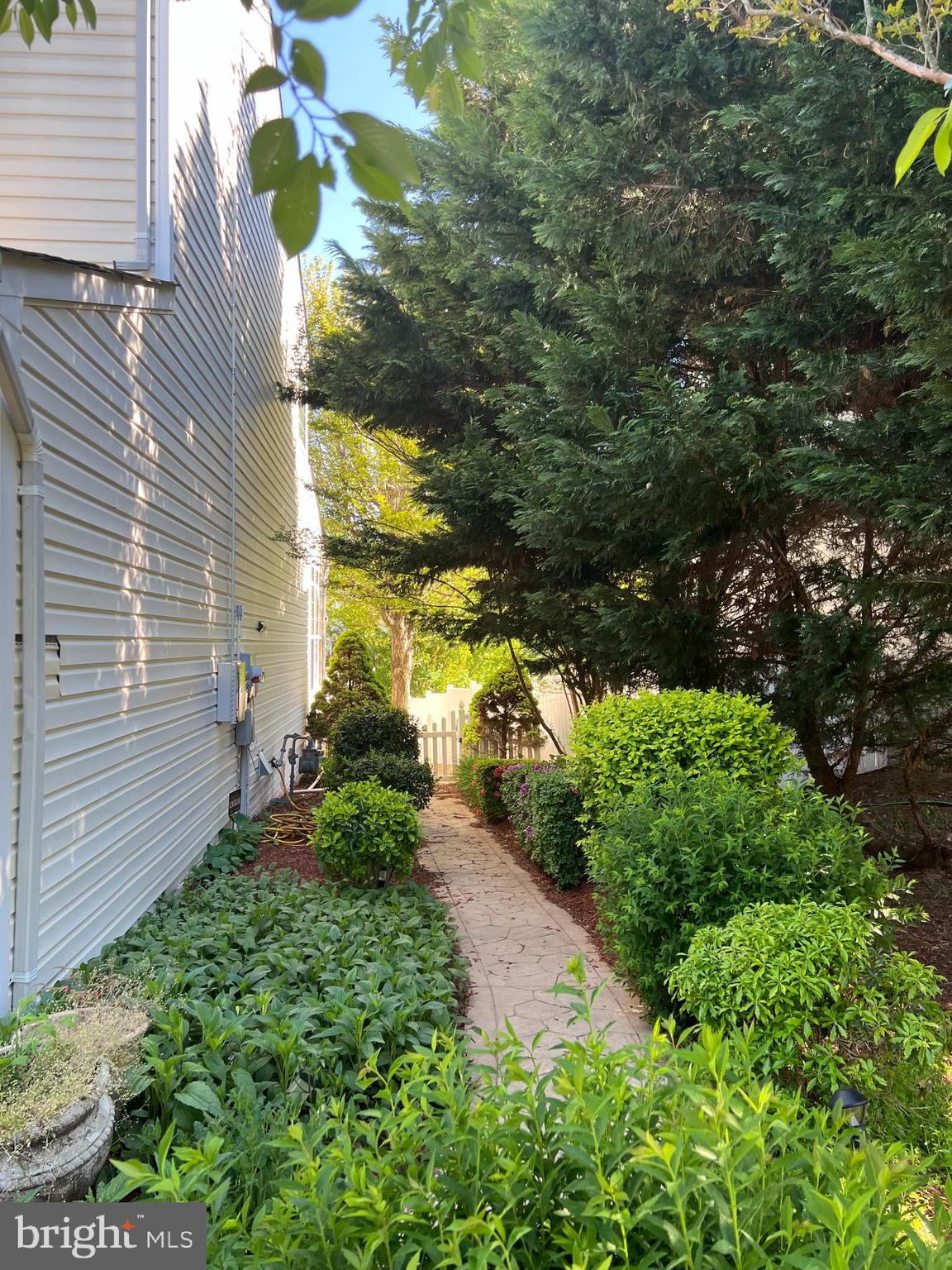 21 Chadwick Dr