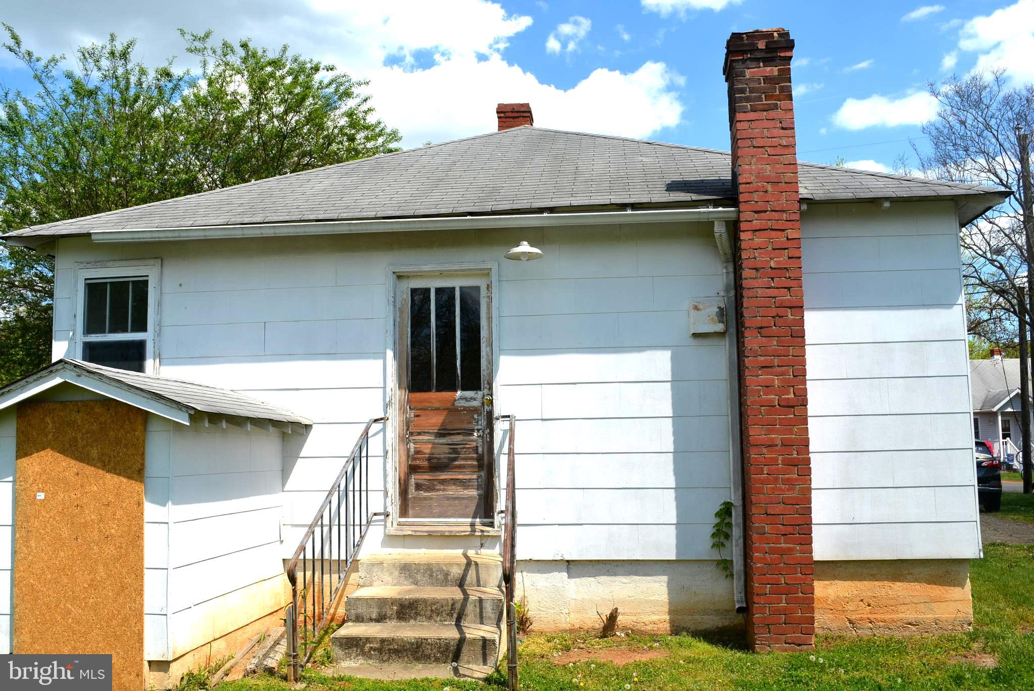 112 Hoyt St
