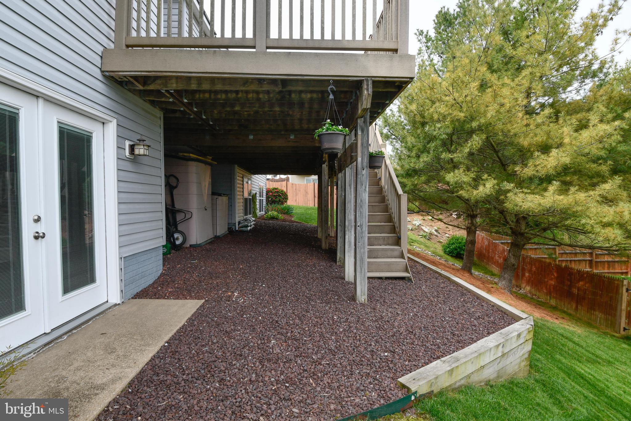 2 Nassau Ct