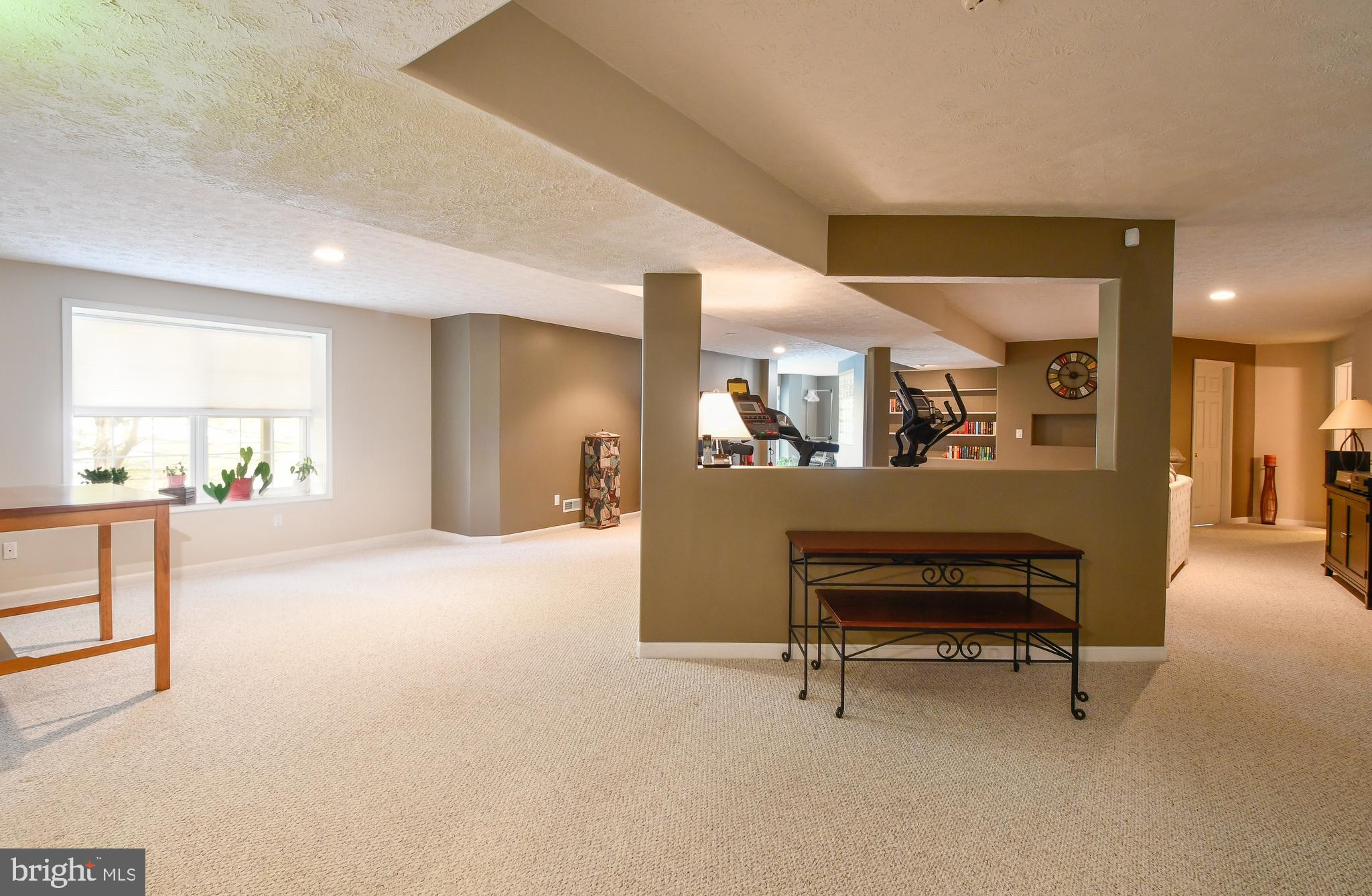 2 Nassau Ct
