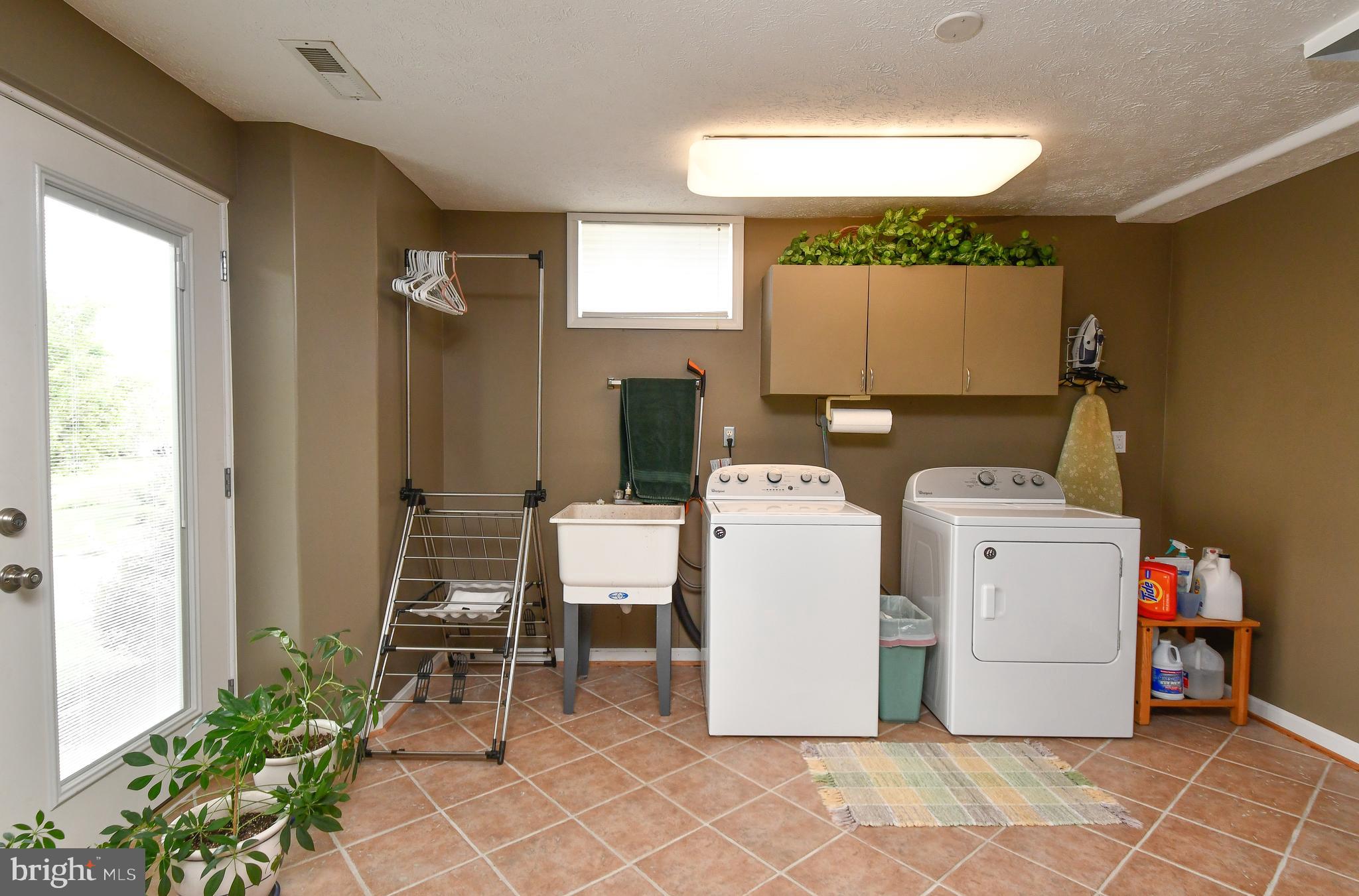 2 Nassau Ct