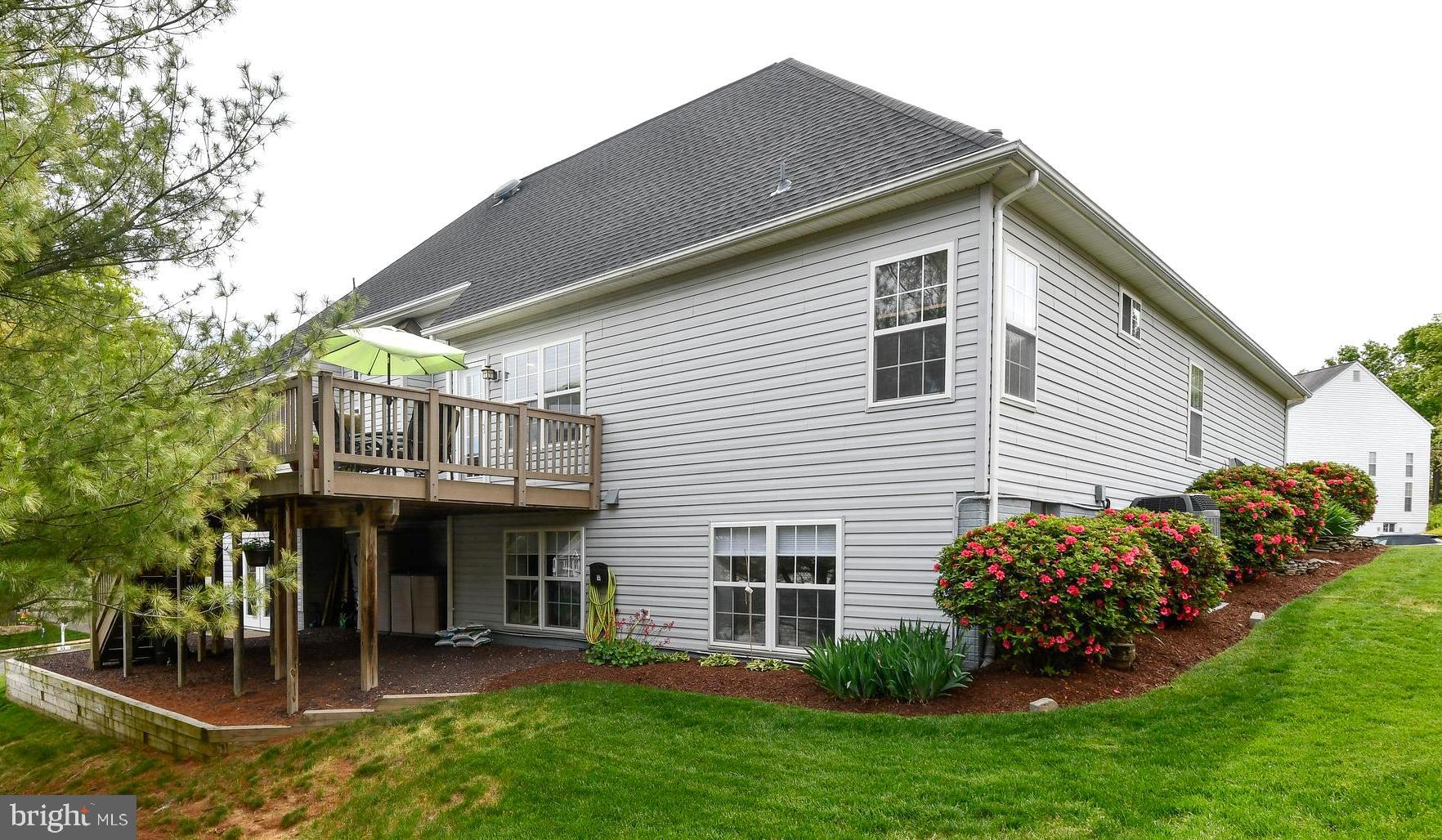 2 Nassau Ct