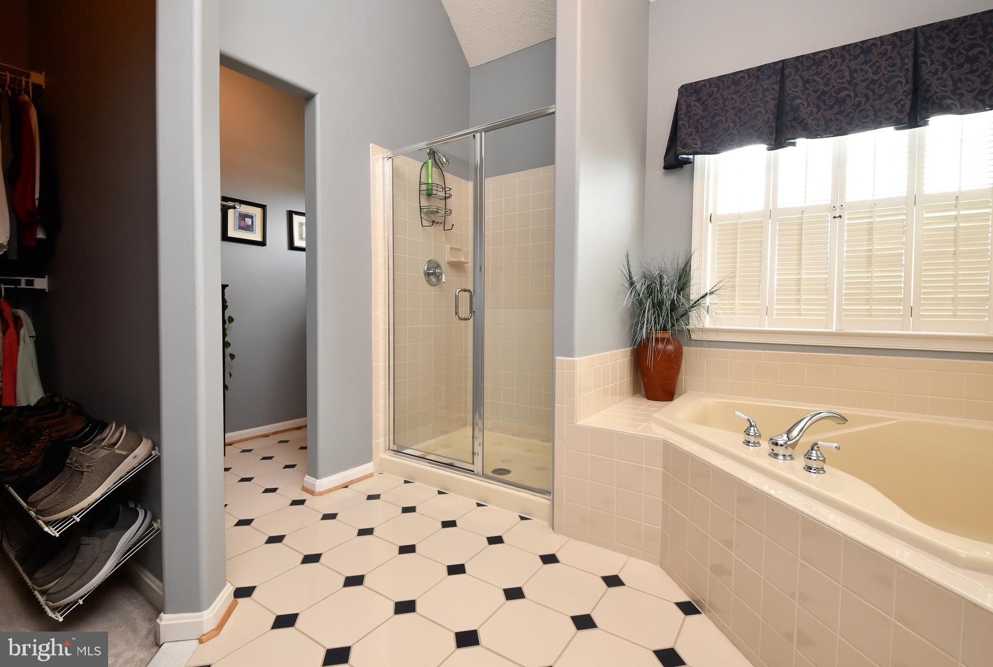 2 Nassau Ct