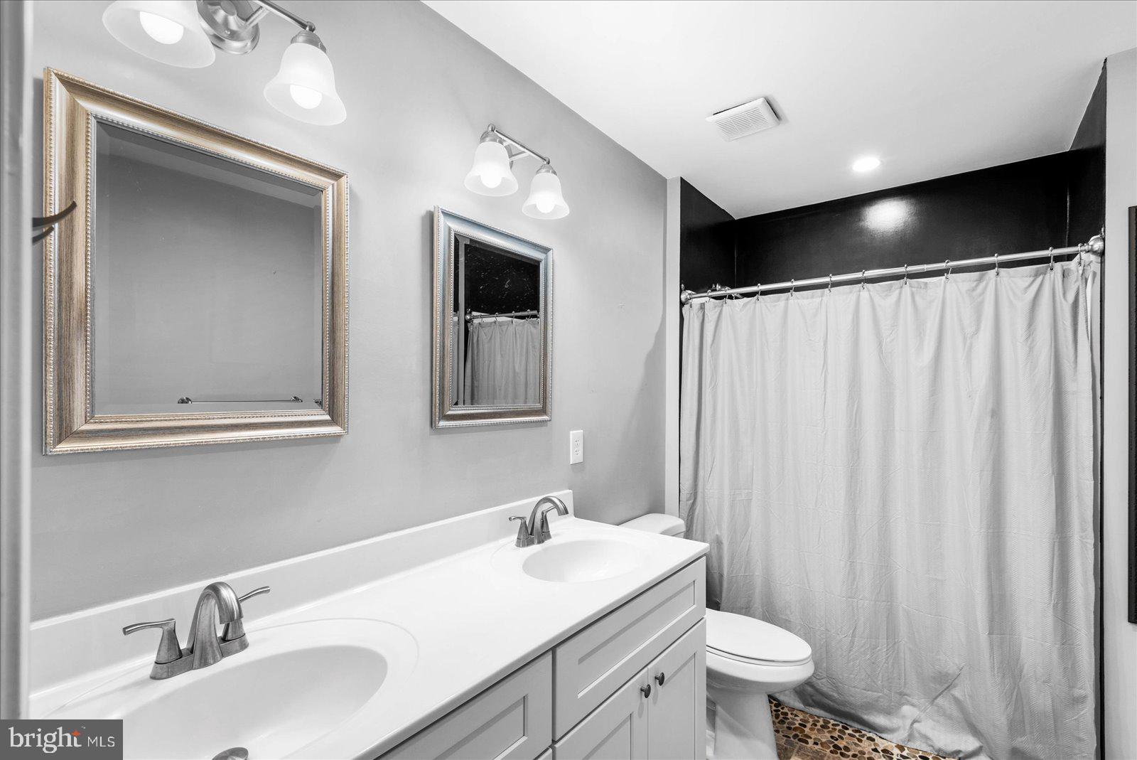 218 Spring Knoll Cir