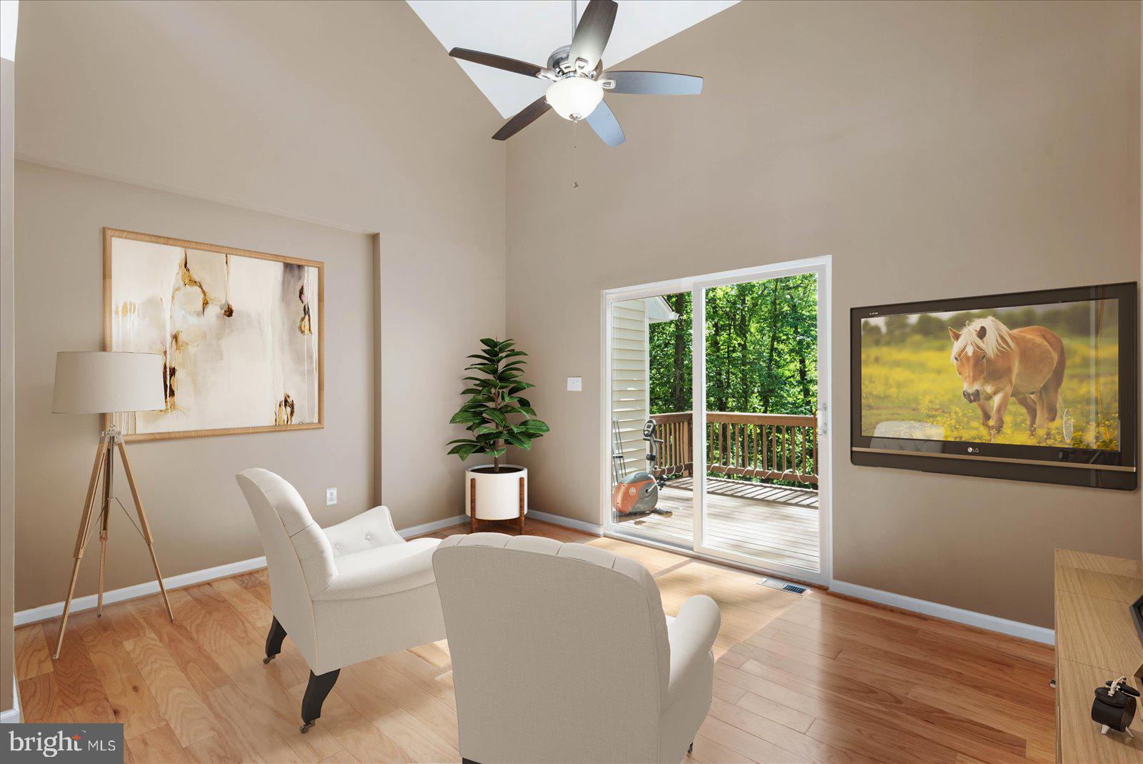 218 Spring Knoll Cir