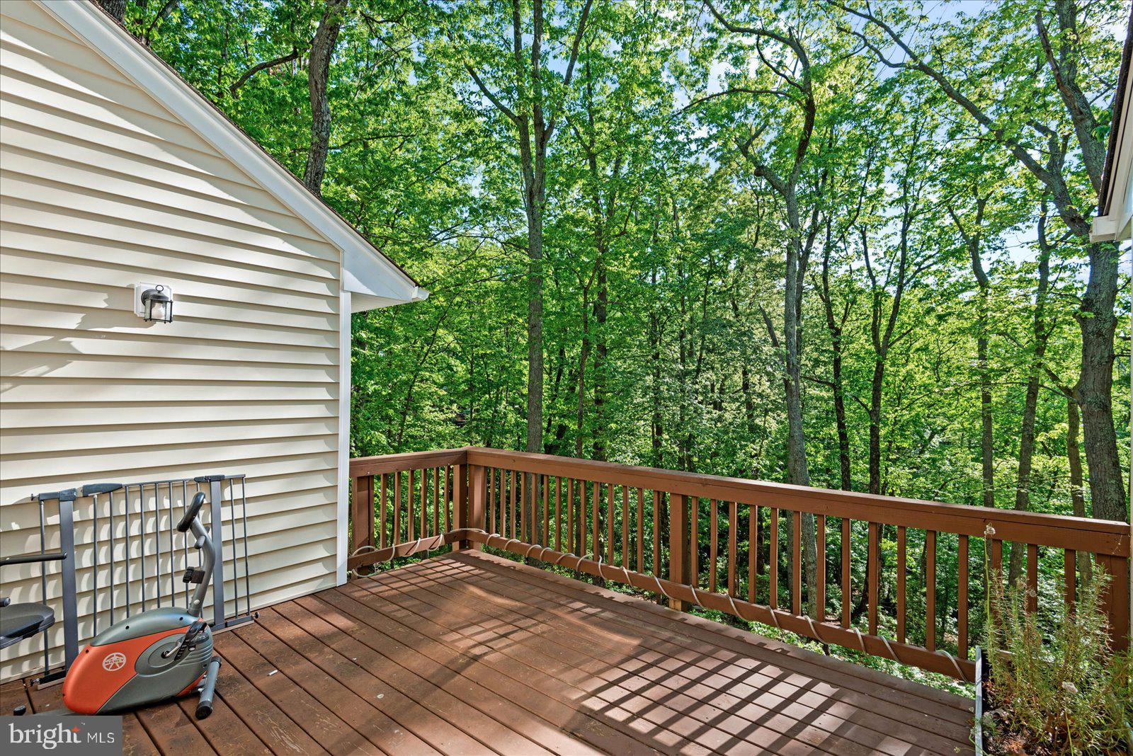 218 Spring Knoll Cir