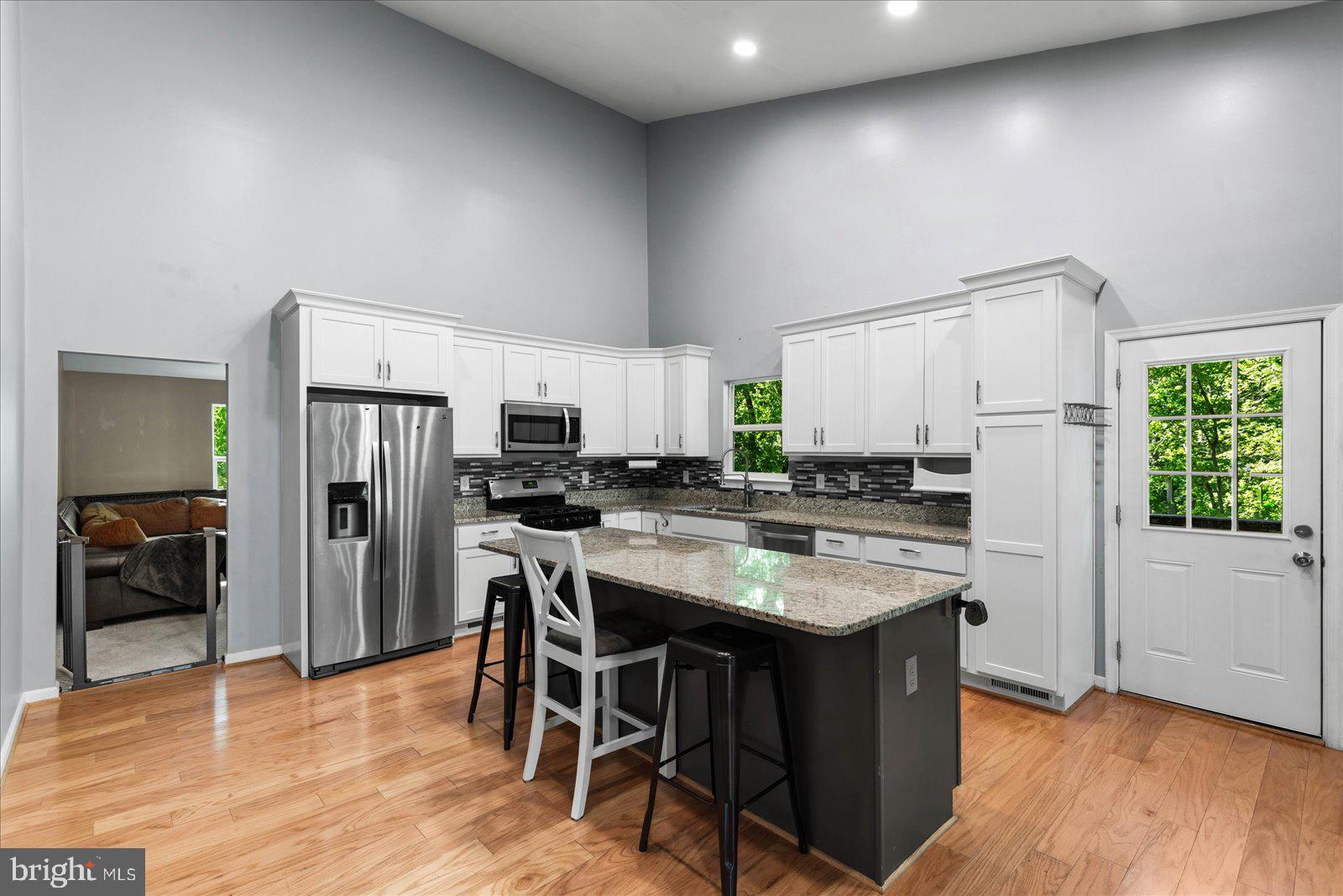 218 Spring Knoll Cir