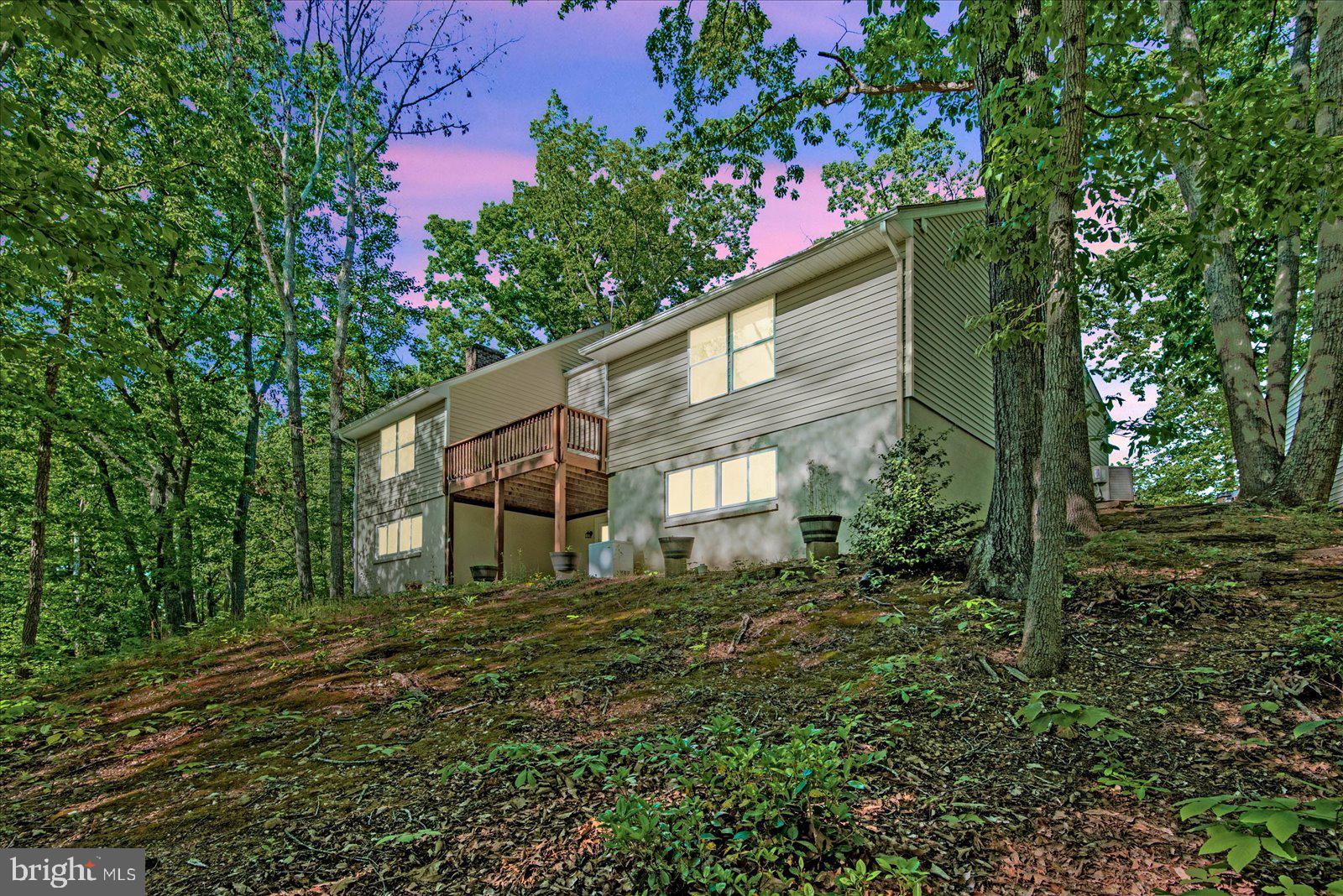 218 Spring Knoll Cir