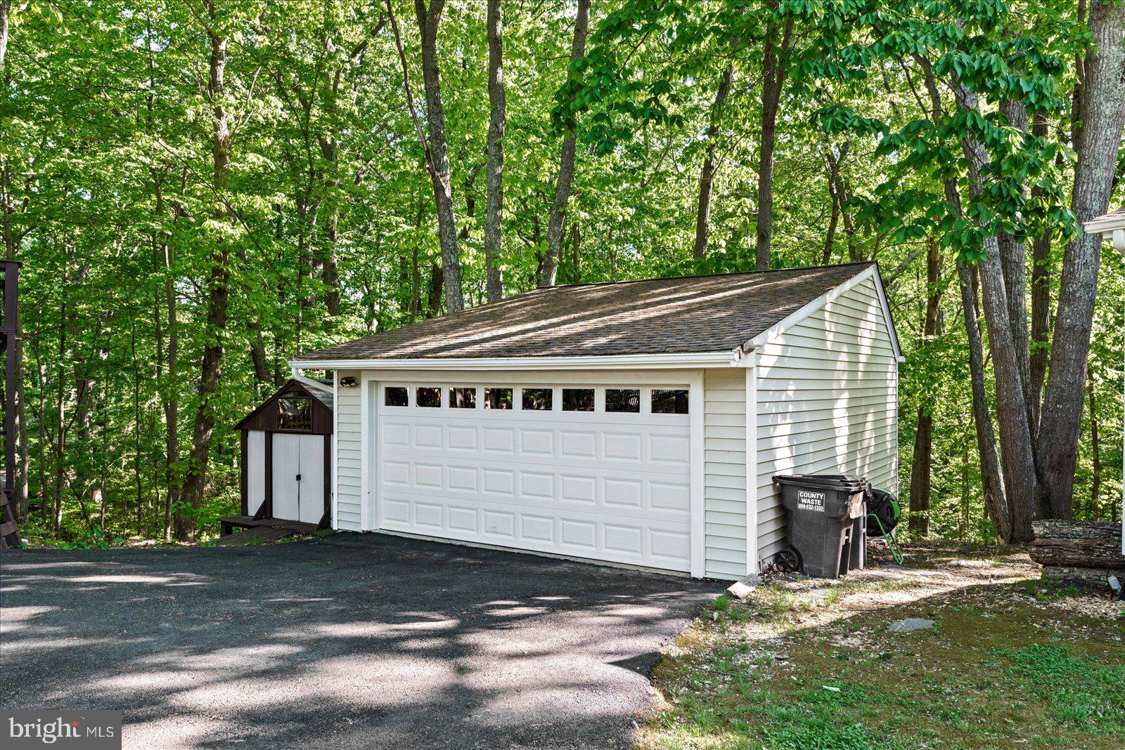 218 Spring Knoll Cir