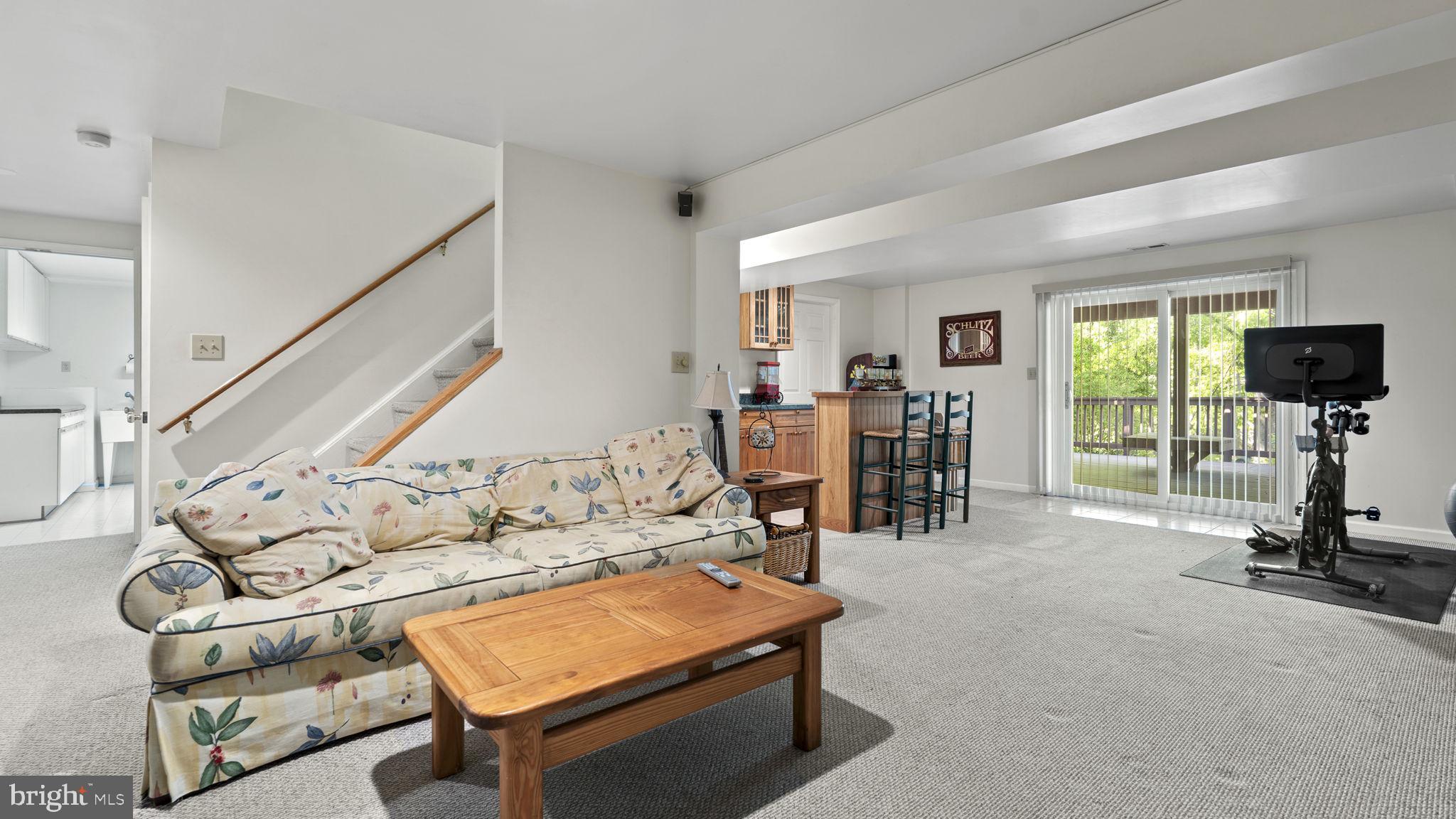 3 Eastbrook Ct