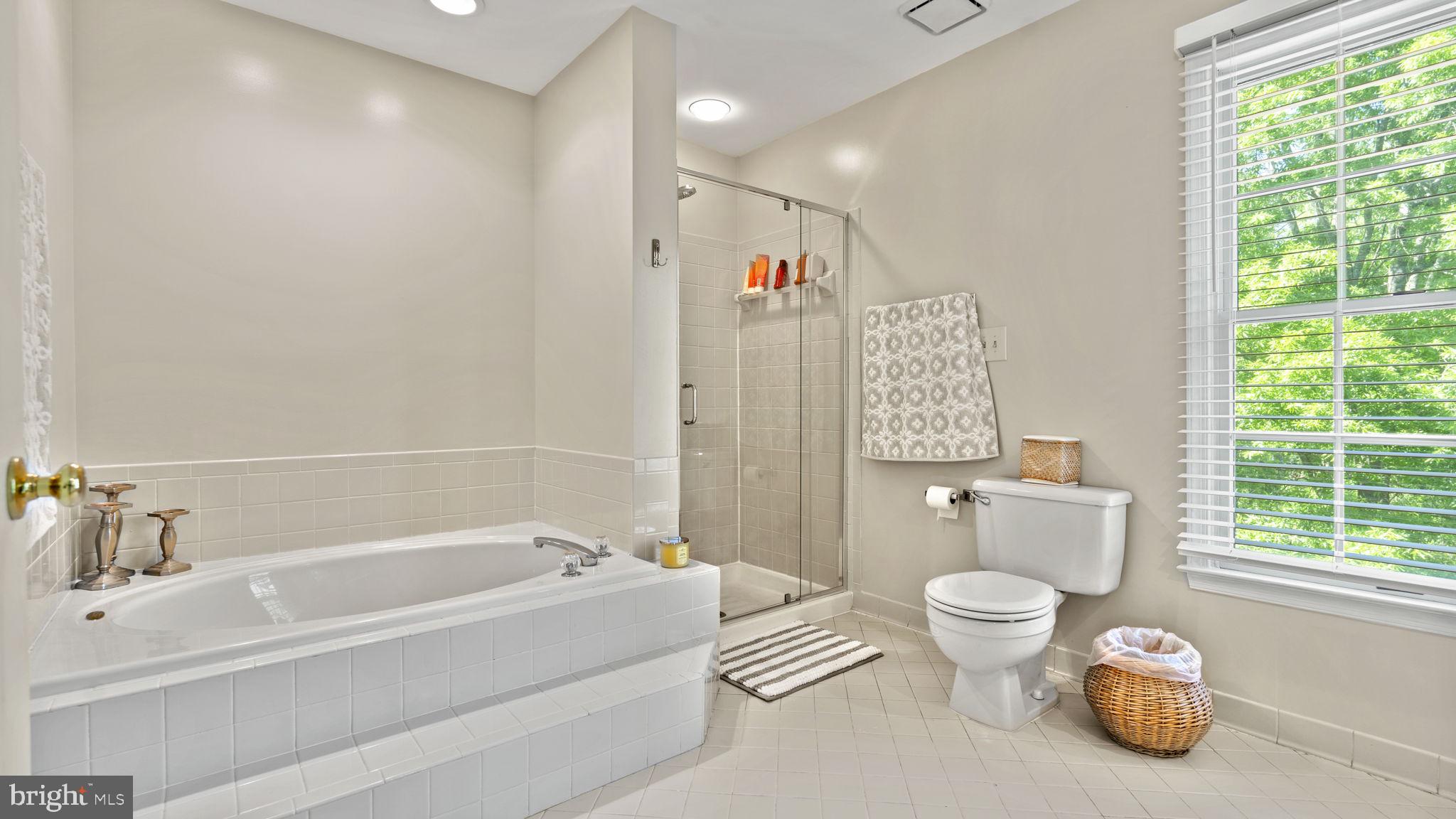 3 Eastbrook Ct