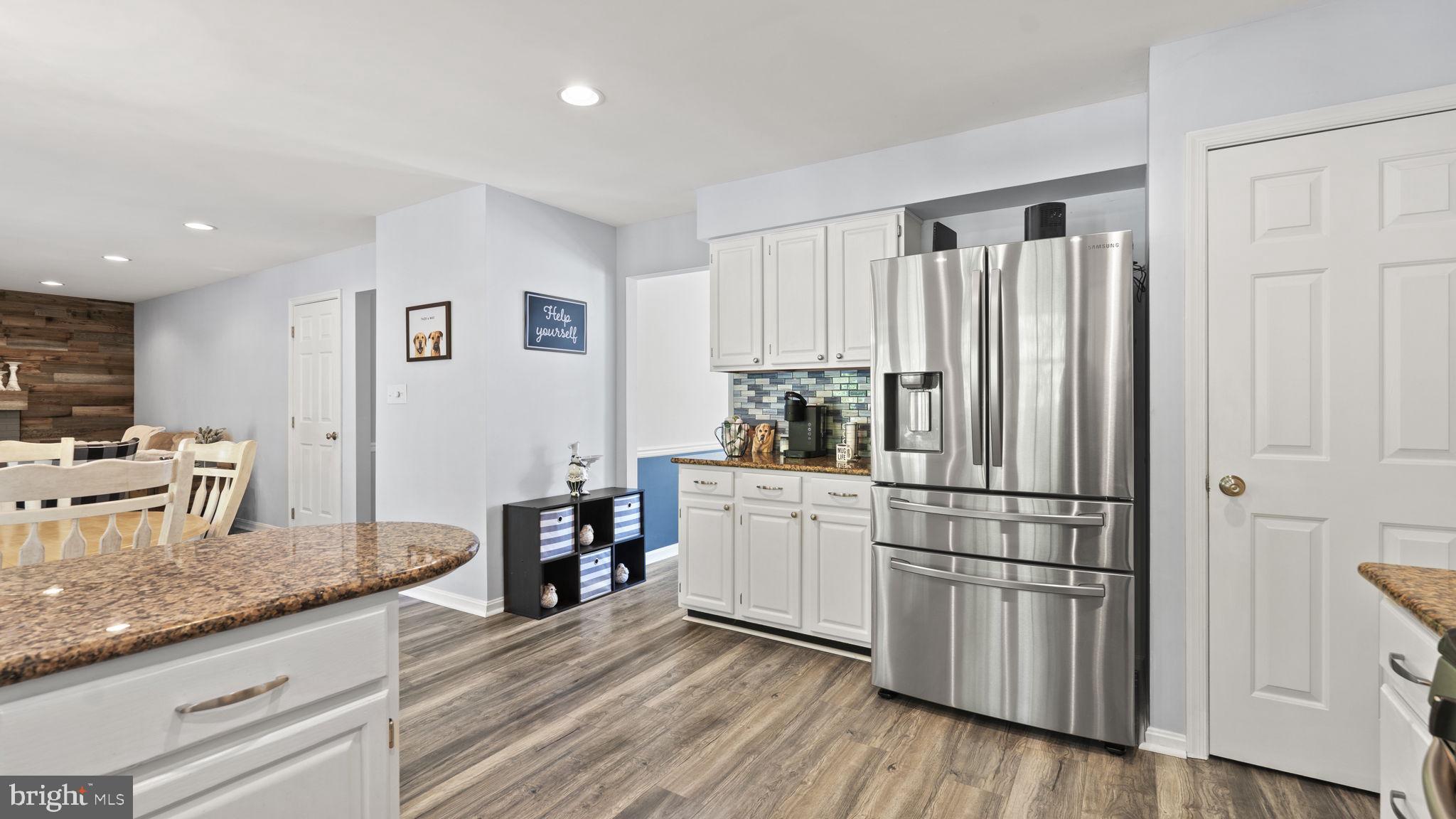 3 Eastbrook Ct