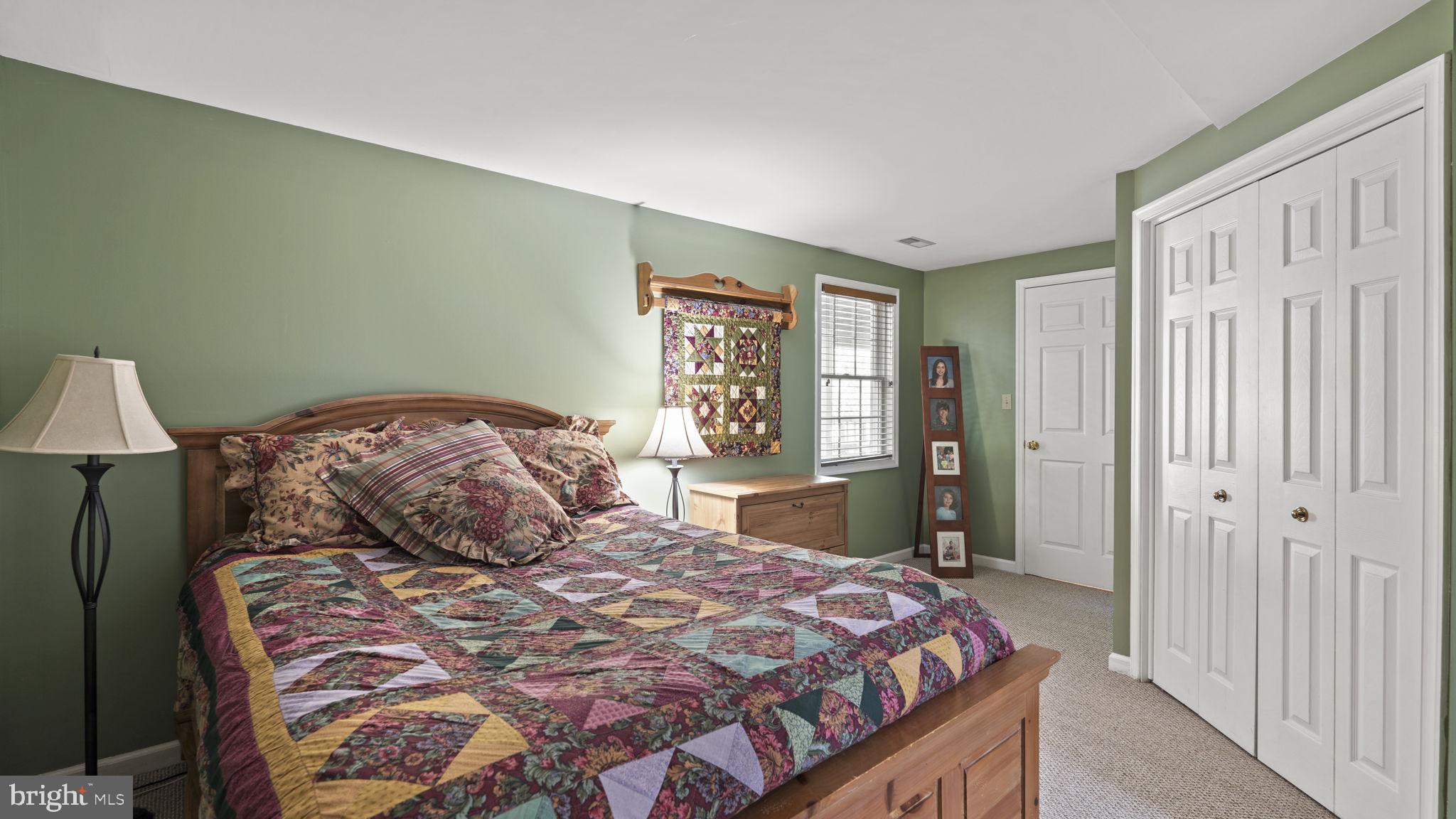 3 Eastbrook Ct